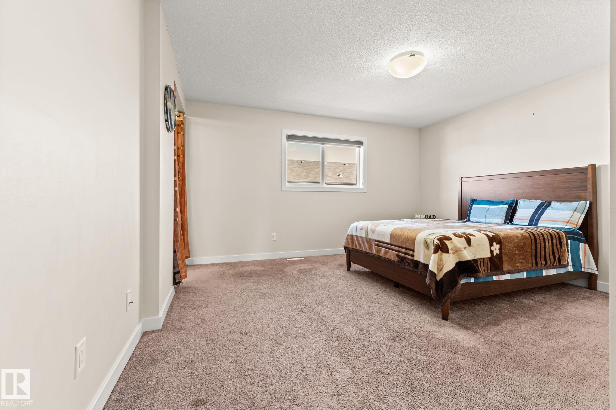 Photo 27 at 724 40 Avenue NW, Maple Crest, Edmonton