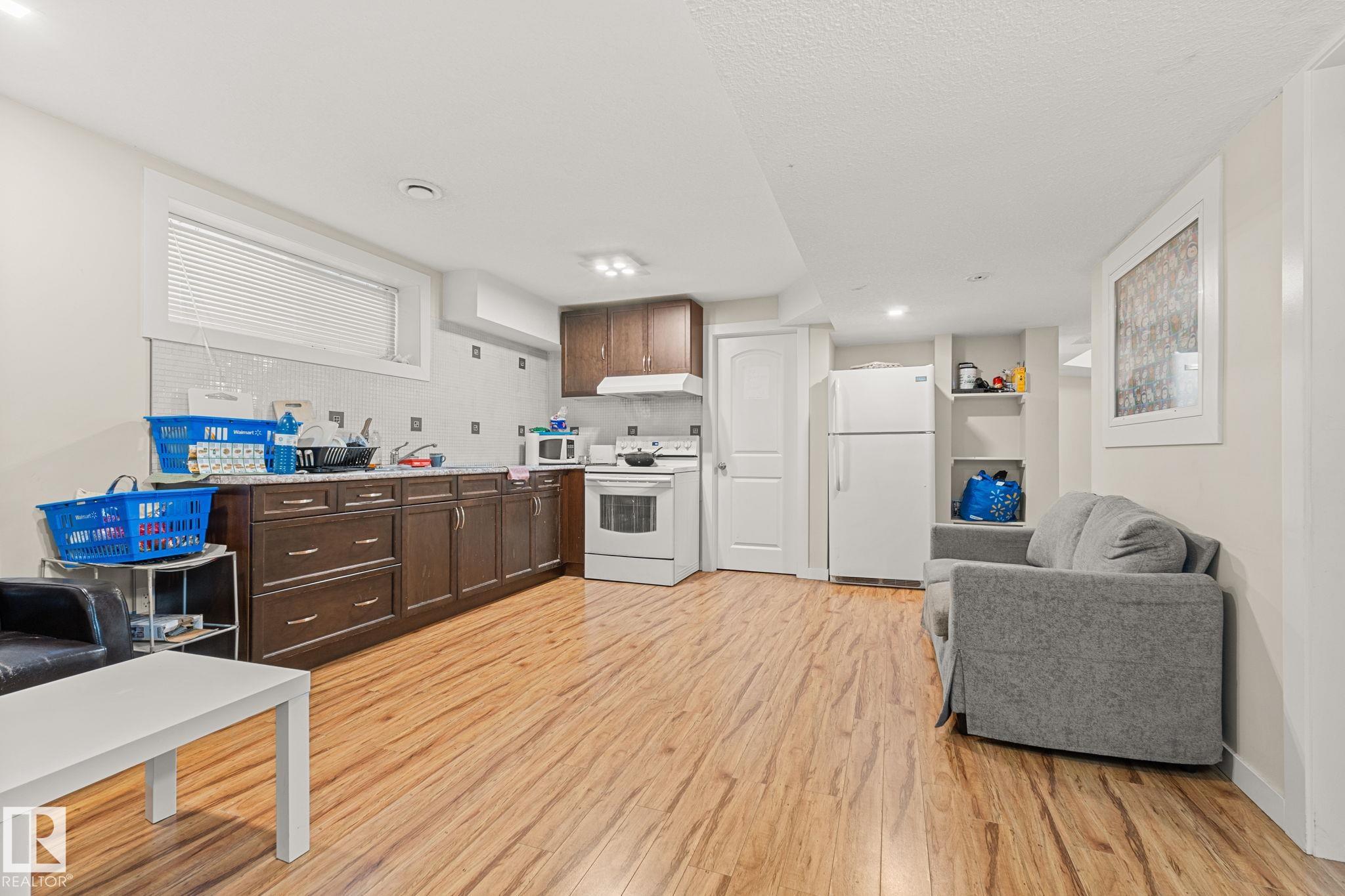 Photo 51 at 724 40 Avenue NW, Maple Crest, Edmonton