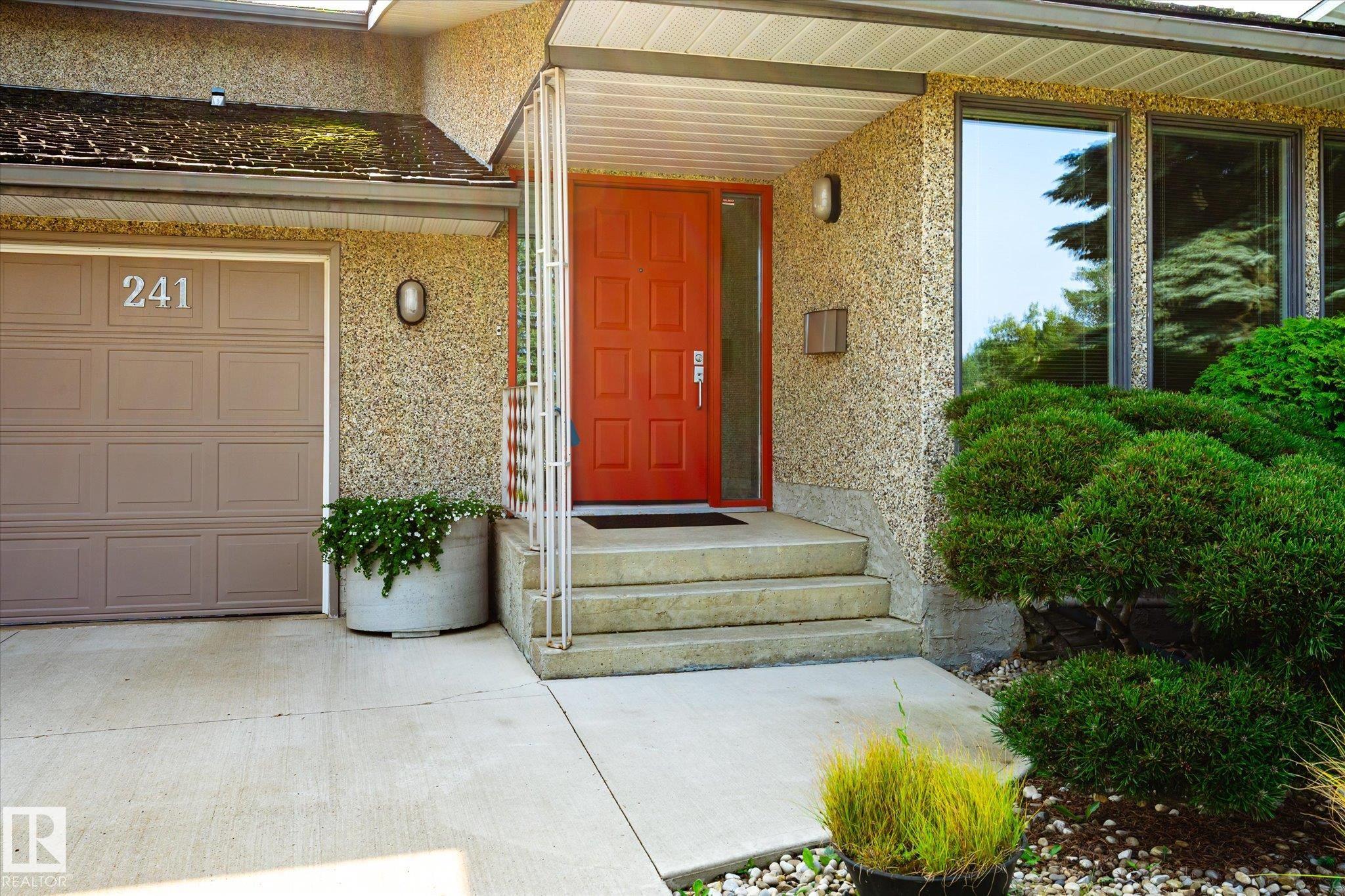 Picture for 241 GREENOCH CR NW