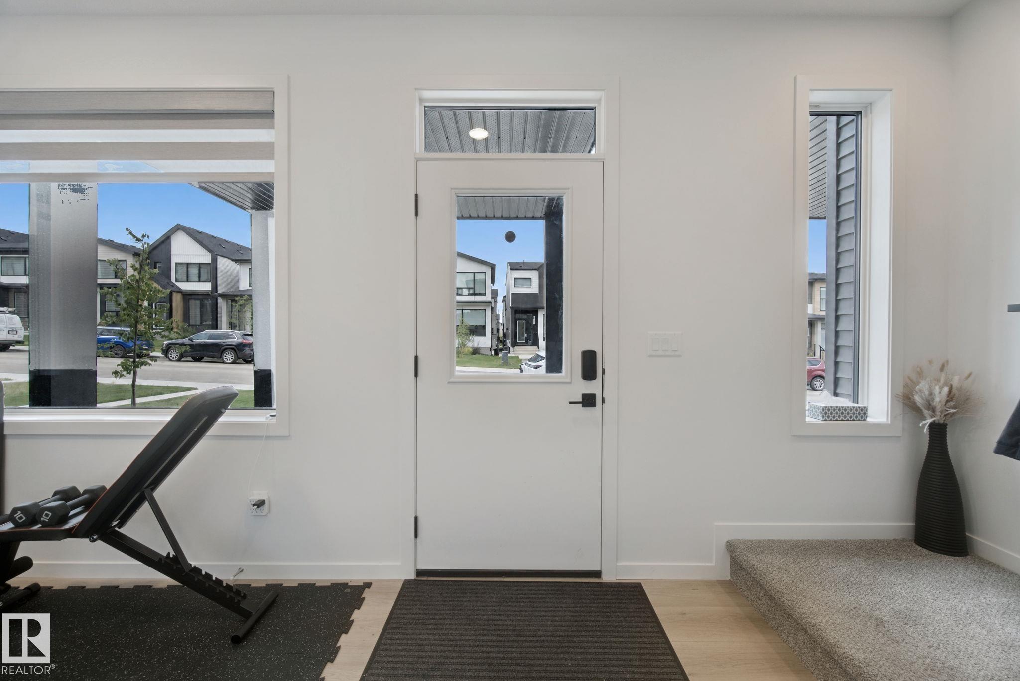 Listing photo thumbnail