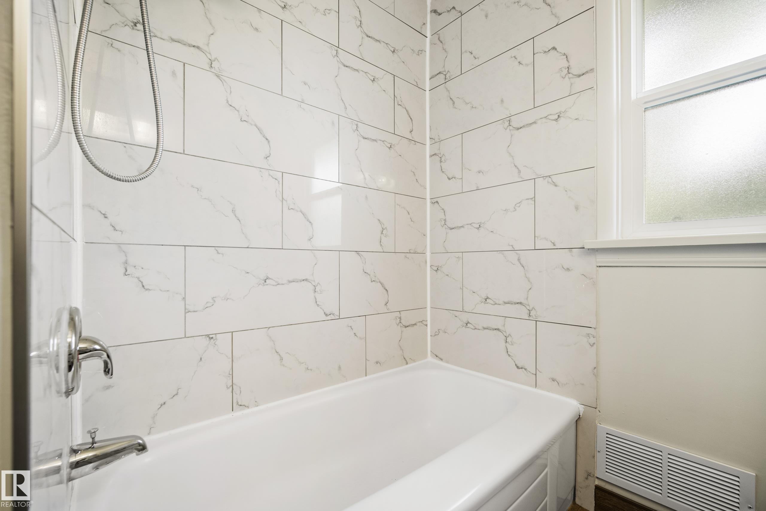 Photo 36 at 10426 79 Street NW, Forest Heights, Edmonton
