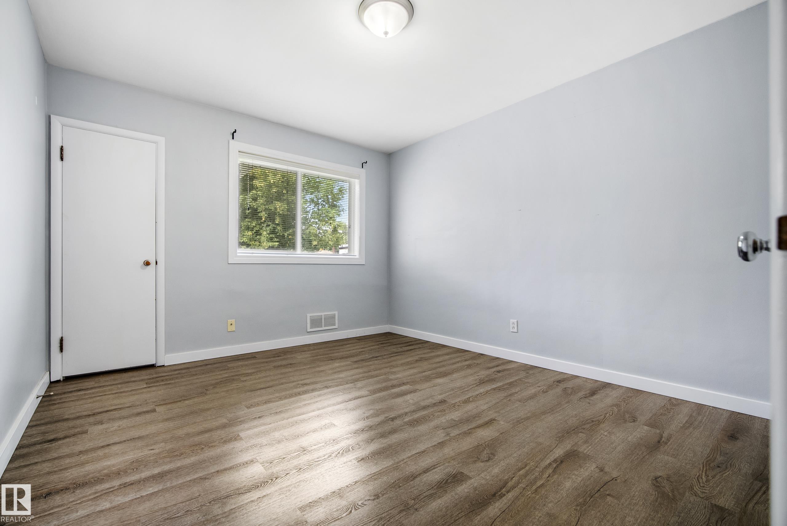Photo 37 at 10426 79 Street NW, Forest Heights, Edmonton