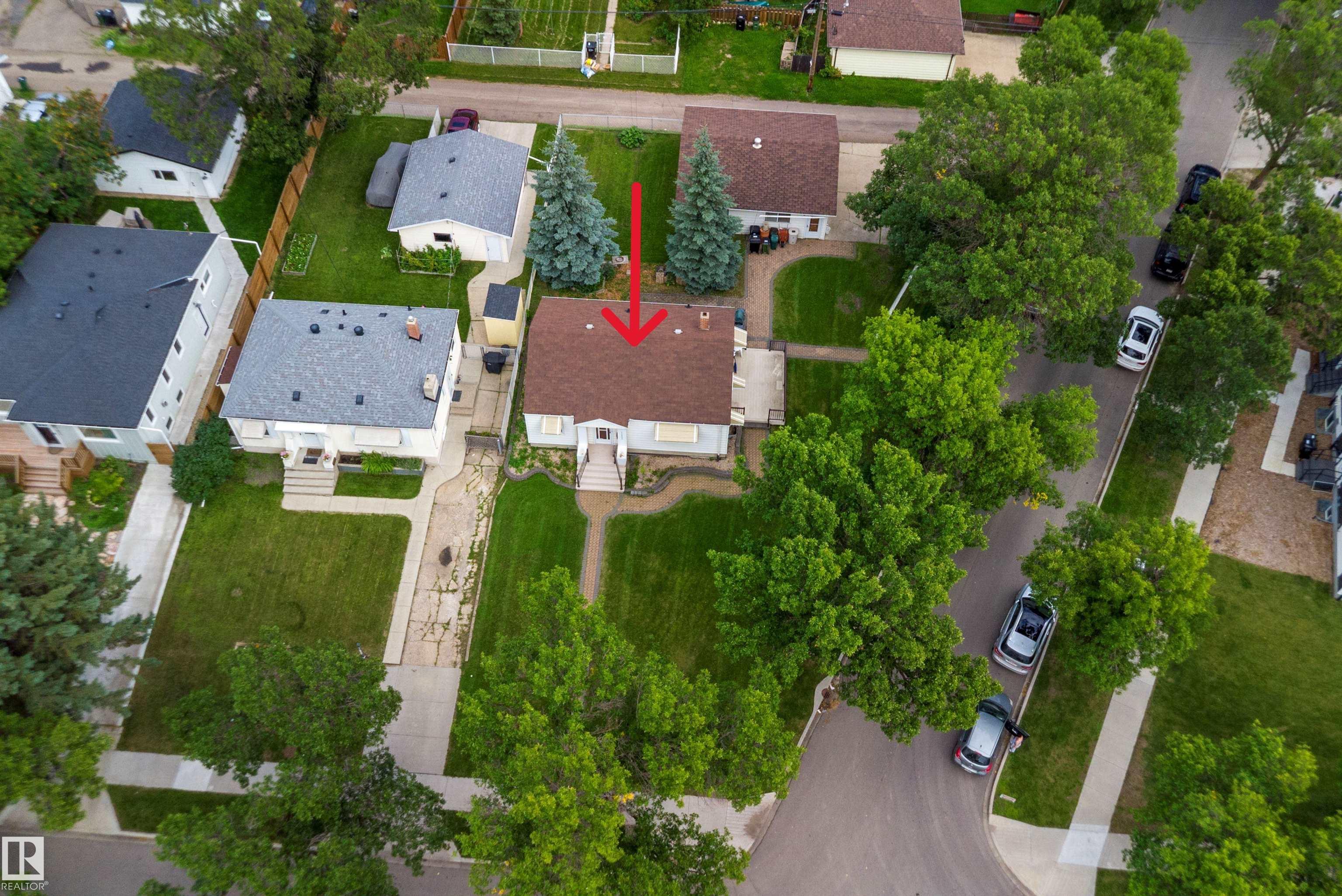 11603 St Albert Trail NW, Inglewood, Edmonton