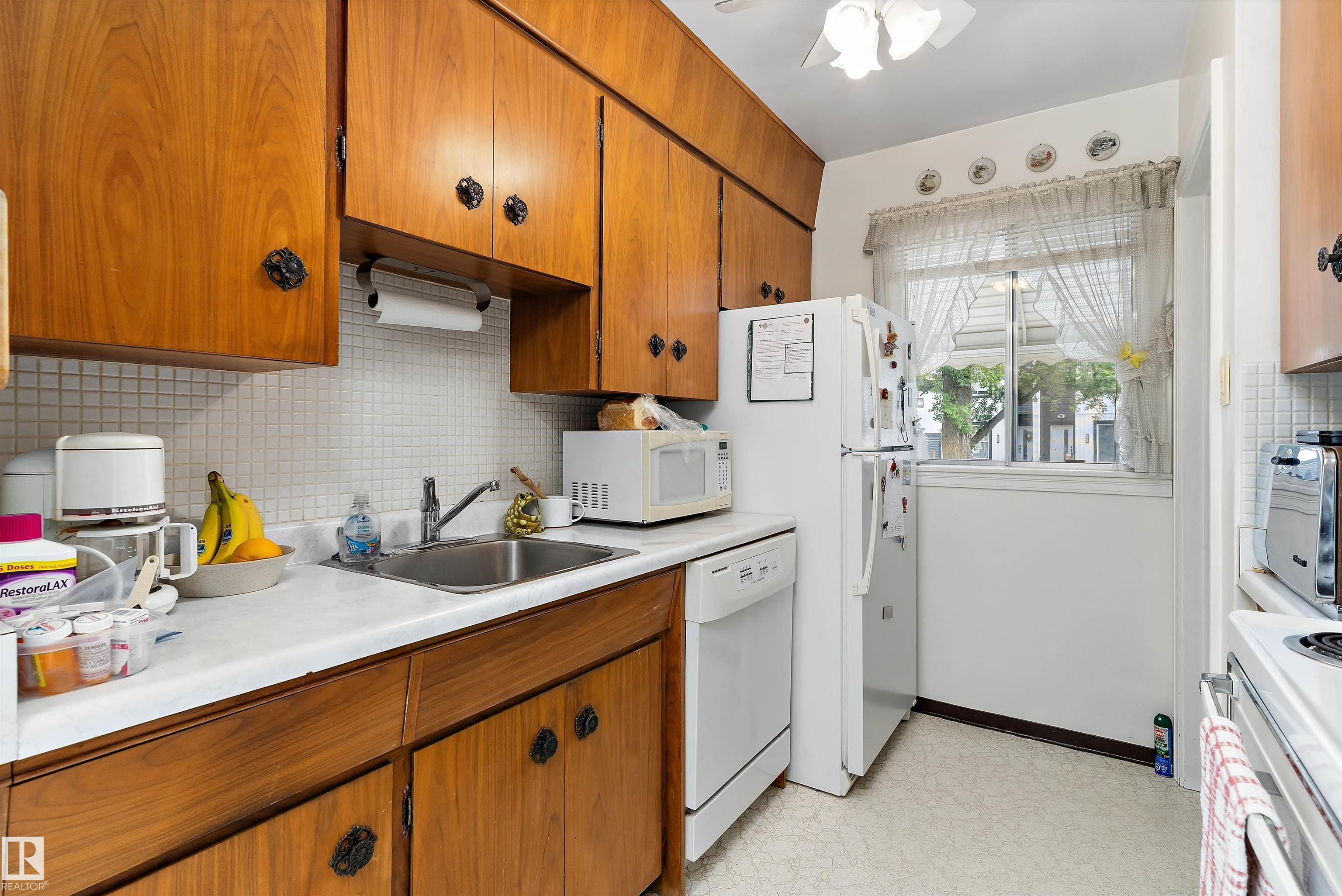 Photo 14 at 11603 St Albert Trail NW, Inglewood, Edmonton