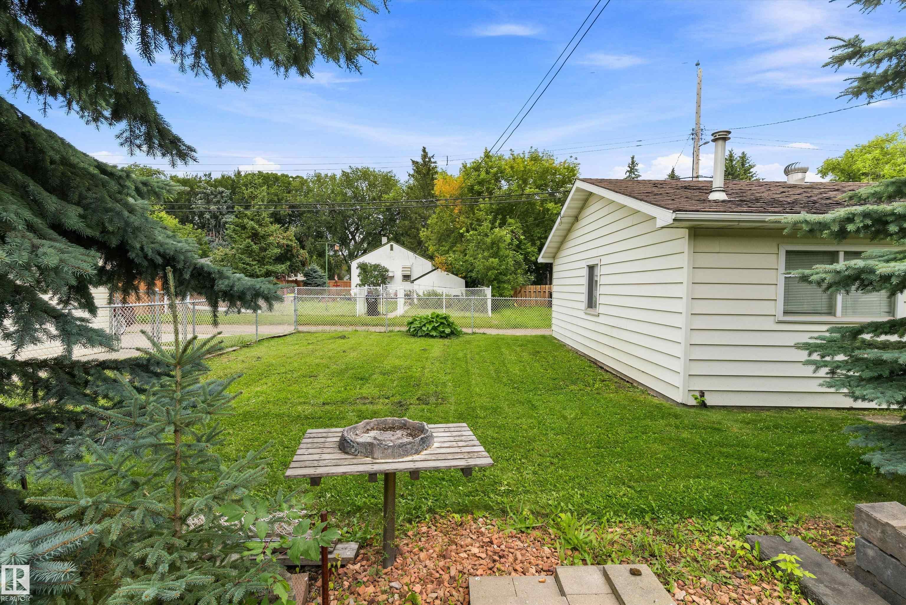 Photo 32 at 11603 St Albert Trail NW, Inglewood, Edmonton