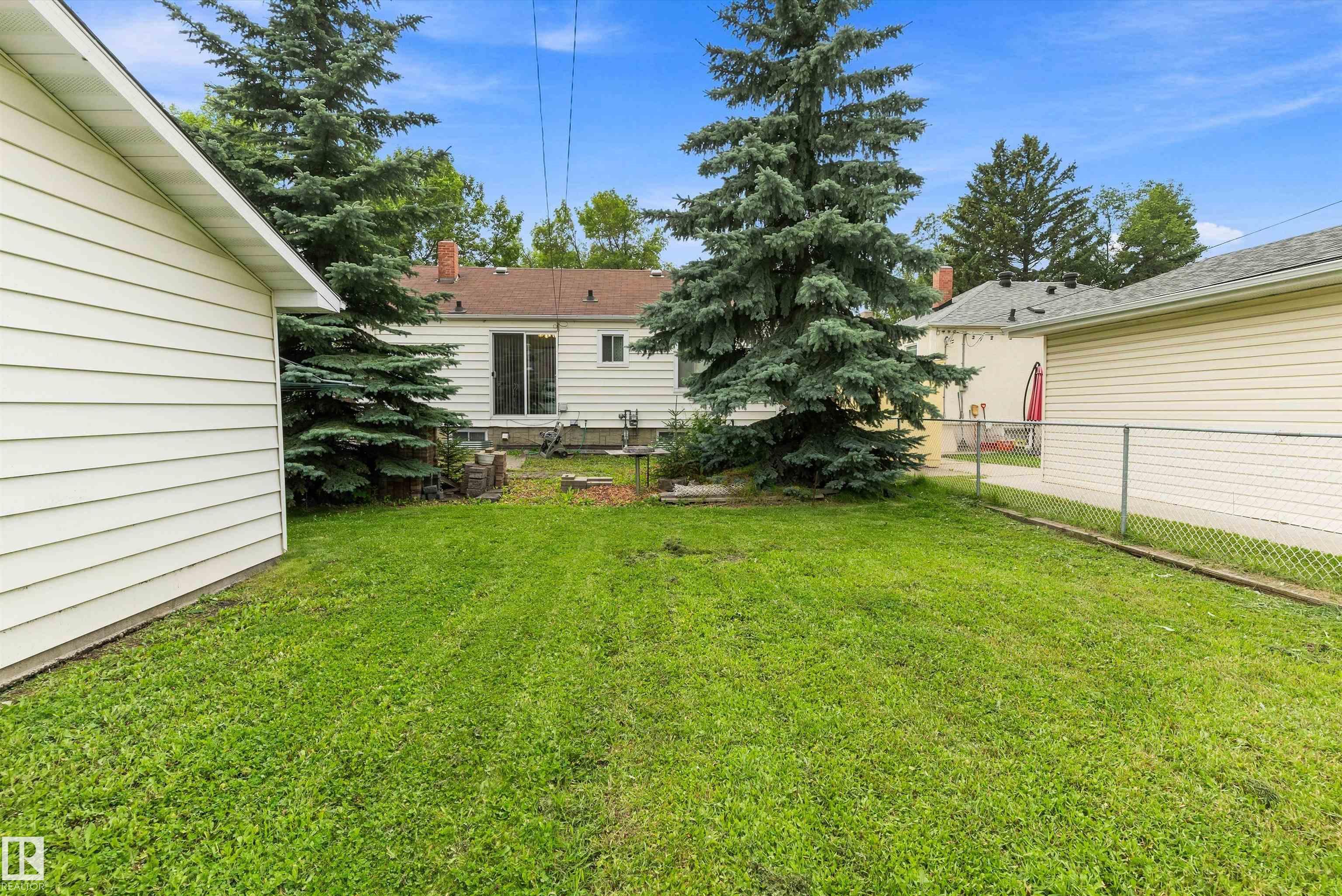 Photo 33 at 11603 St Albert Trail NW, Inglewood, Edmonton