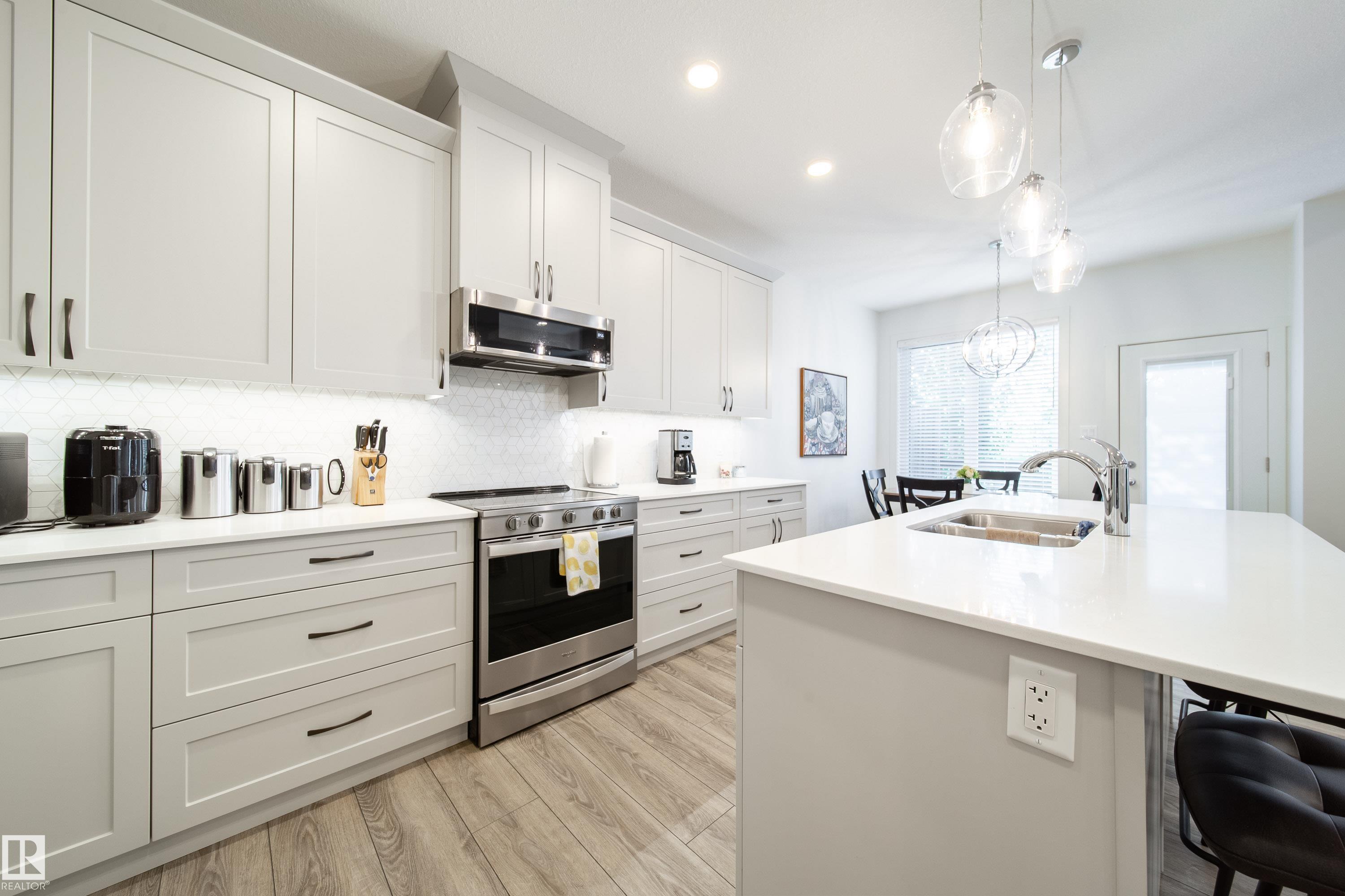 Photo 14 at 18 - 7115 Armour Link SW, Ambleside, Edmonton