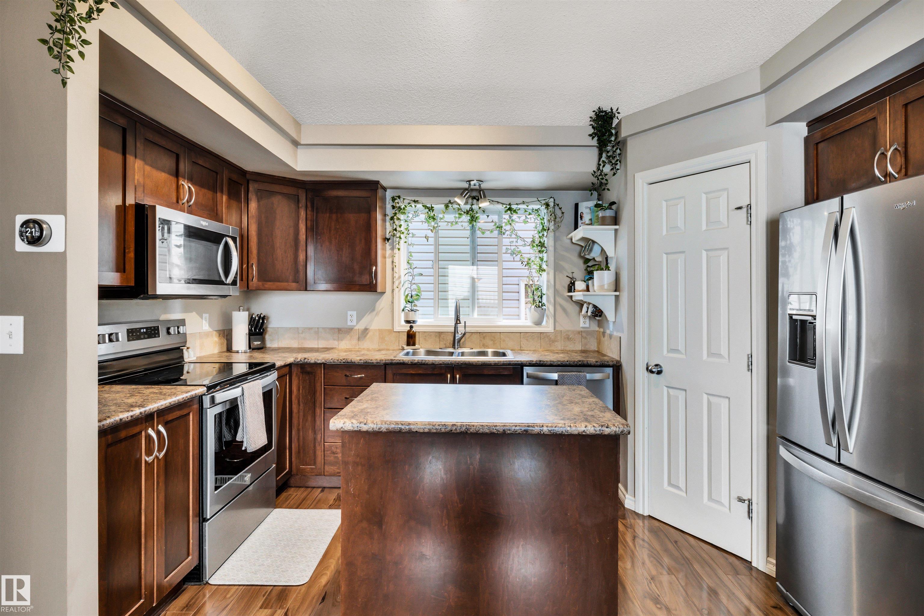 Photo 13 at 5608 Stevens Crescent NW, South Terwillegar, Edmonton