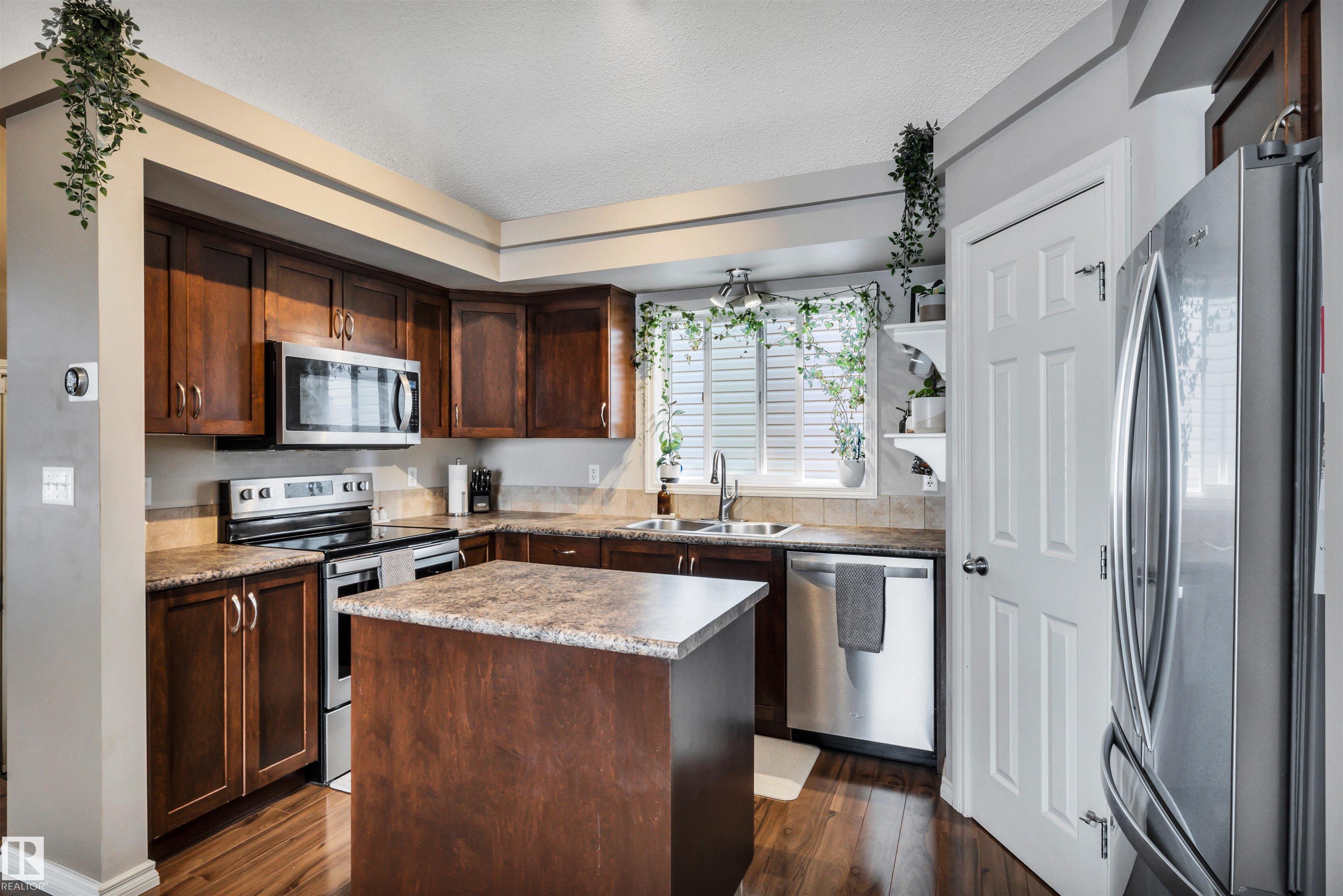 Photo 14 at 5608 Stevens Crescent NW, South Terwillegar, Edmonton