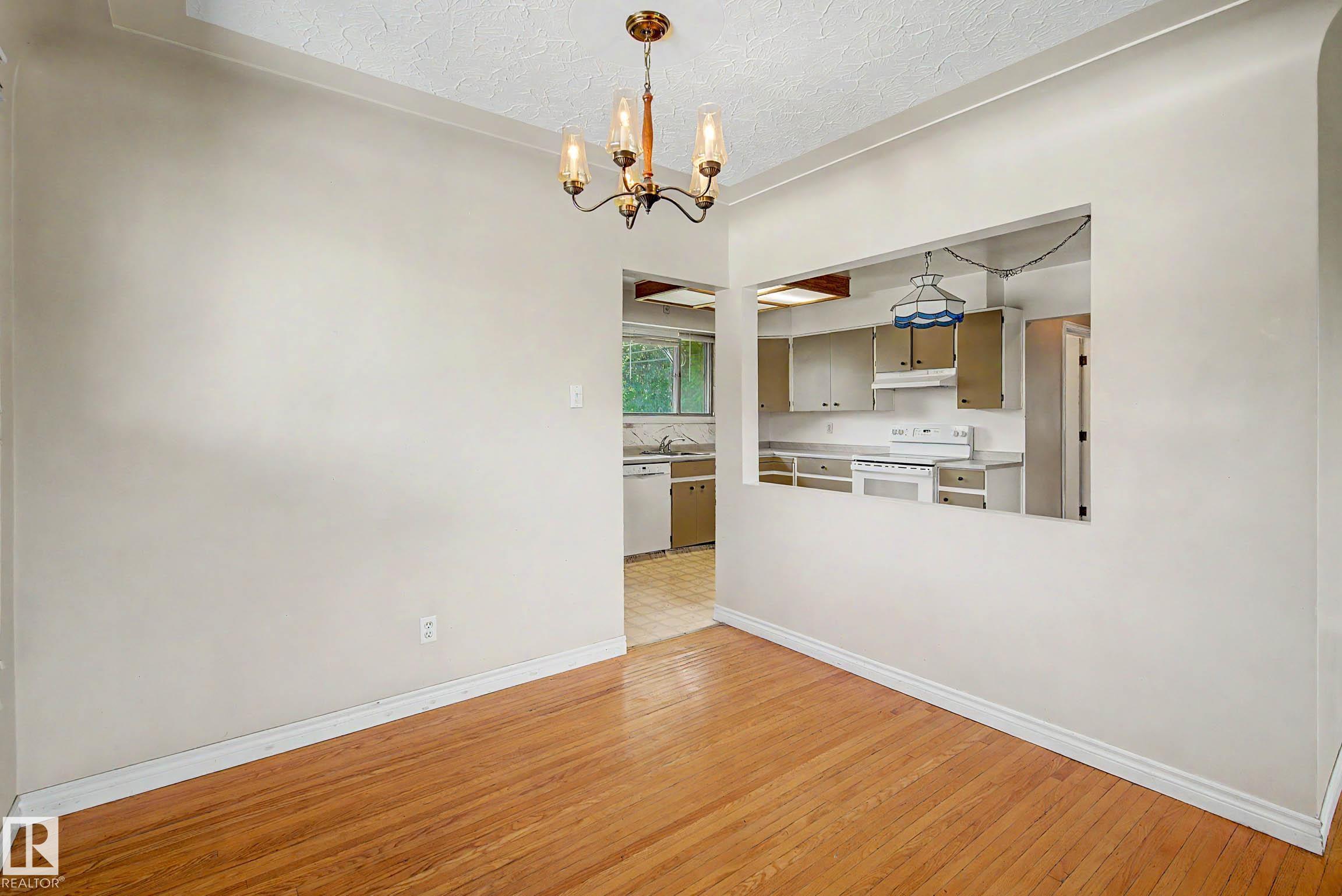 Photo 15 at 9723 76 Street NW, Holyrood, Edmonton