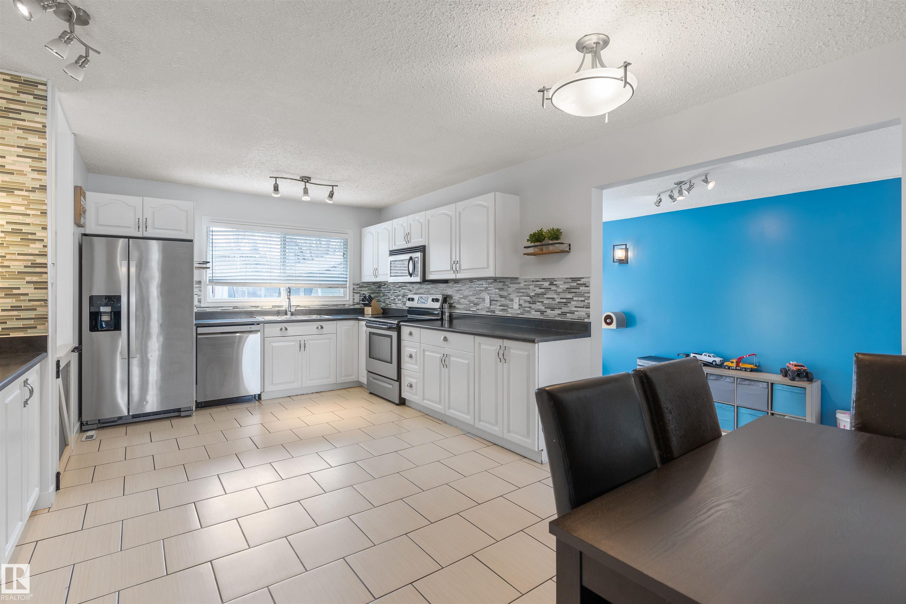 Photo 11 at 9025 95 Avenue, Pineview Fort Sask., Fort Saskatchewan