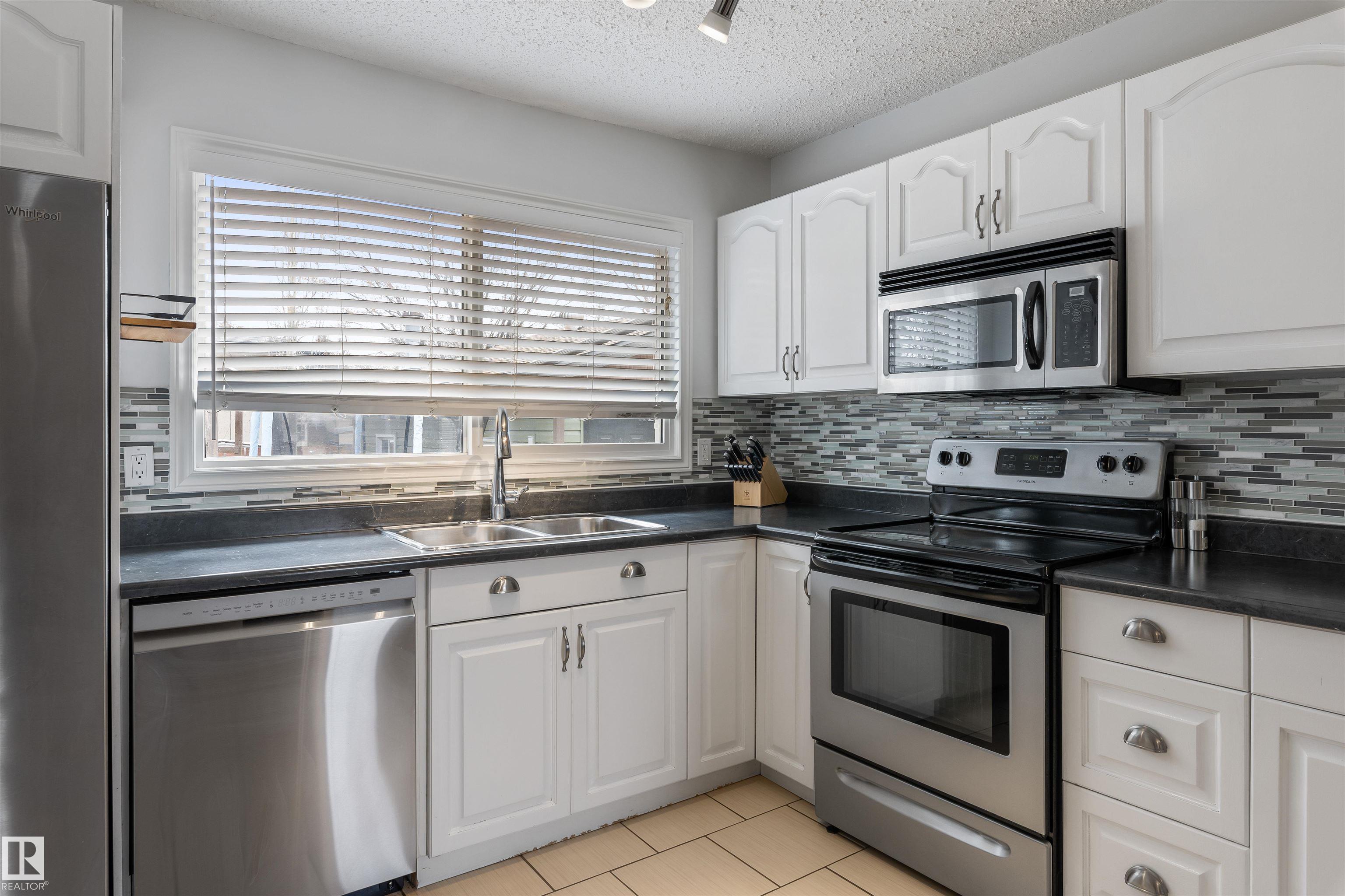 Photo 14 at 9025 95 Avenue, Pineview Fort Sask., Fort Saskatchewan