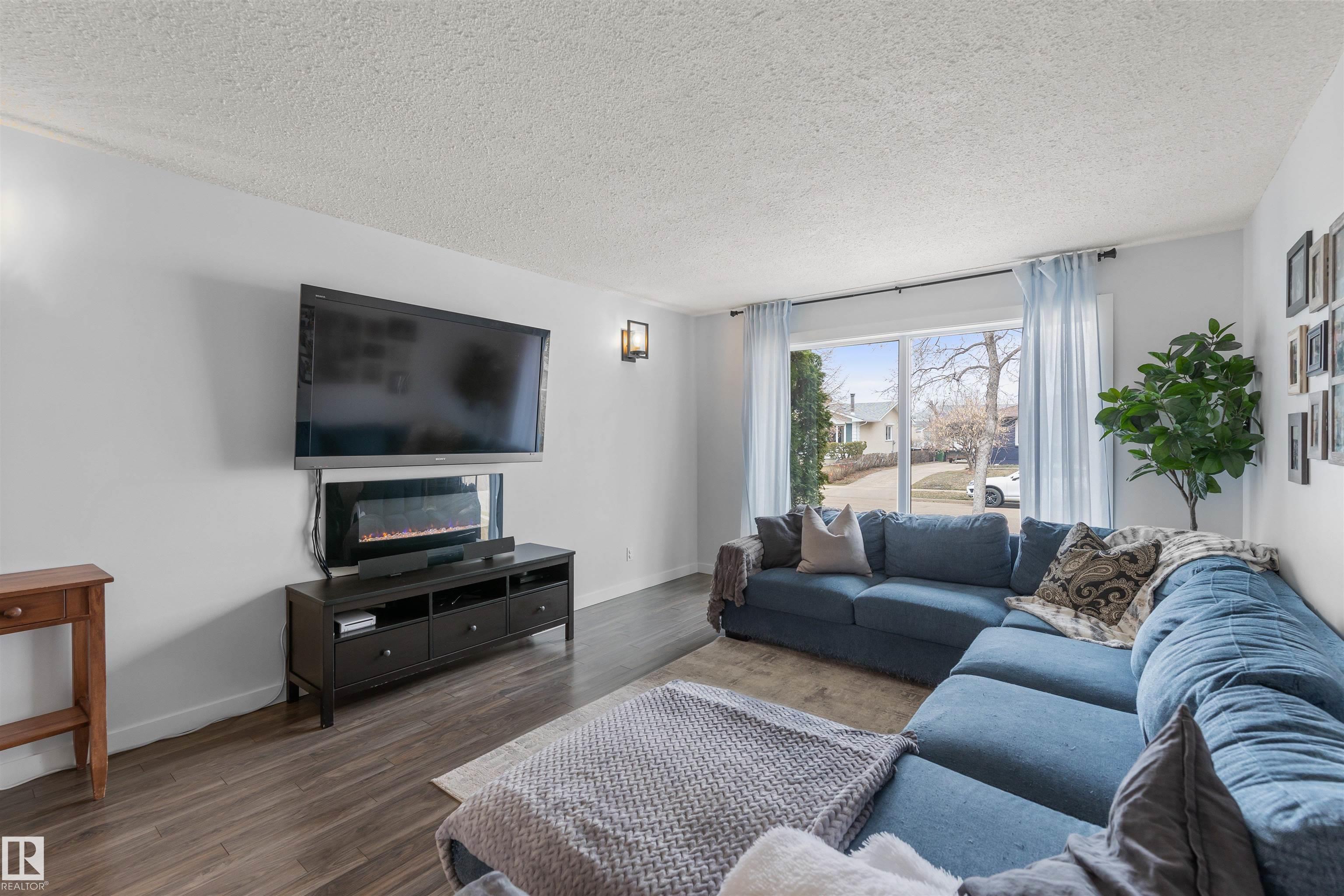 Photo 7 at 9025 95 Avenue, Pineview Fort Sask., Fort Saskatchewan