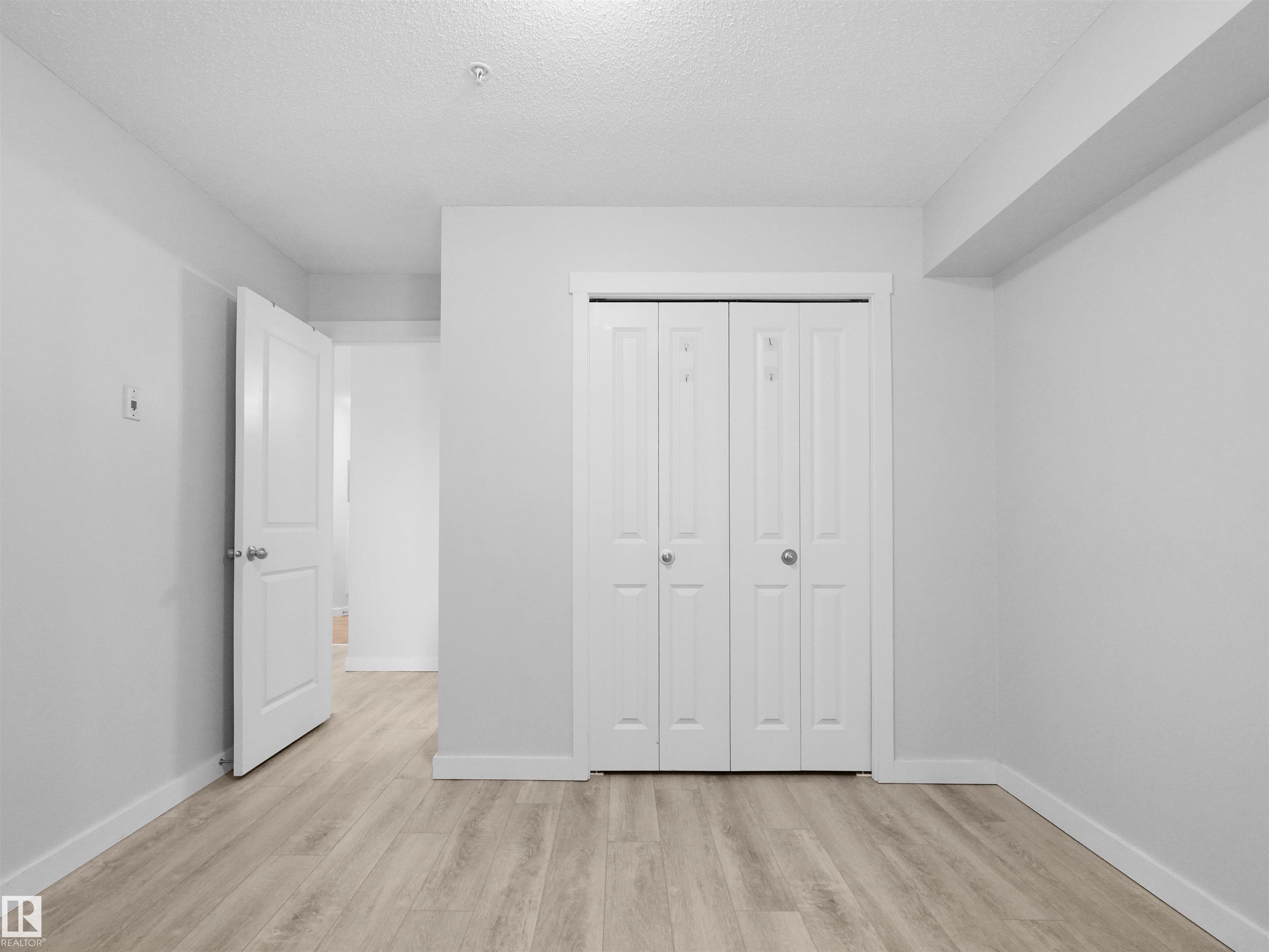 Photo 12 at 205 - 5816 Mullen Place NW, MacTaggart, Edmonton