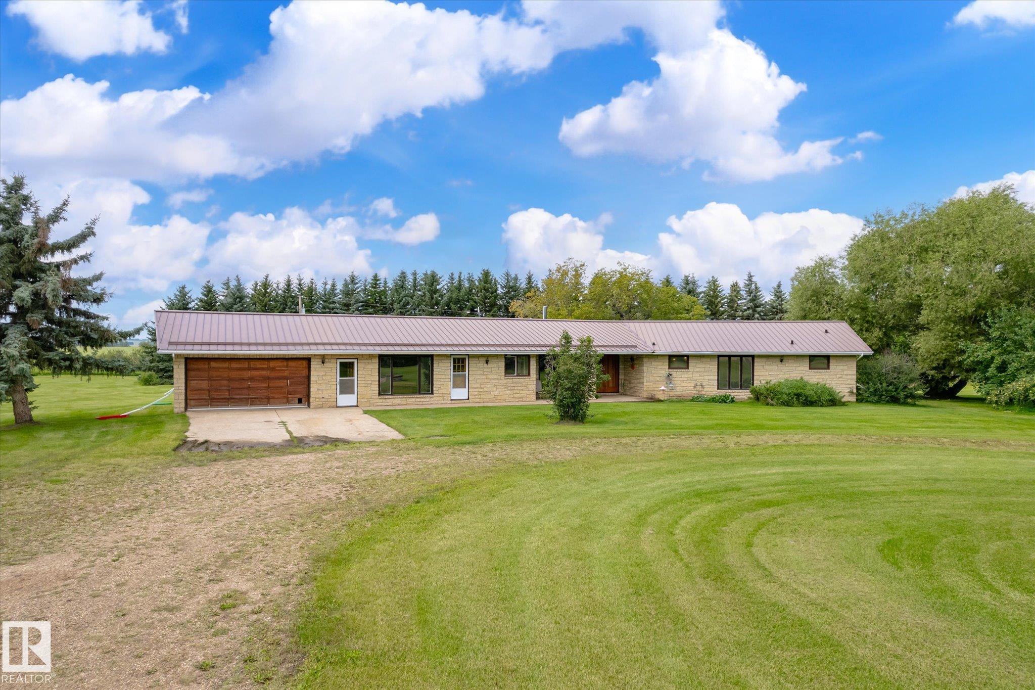 58032 Rge Road 251, None, Rural Sturgeon County
