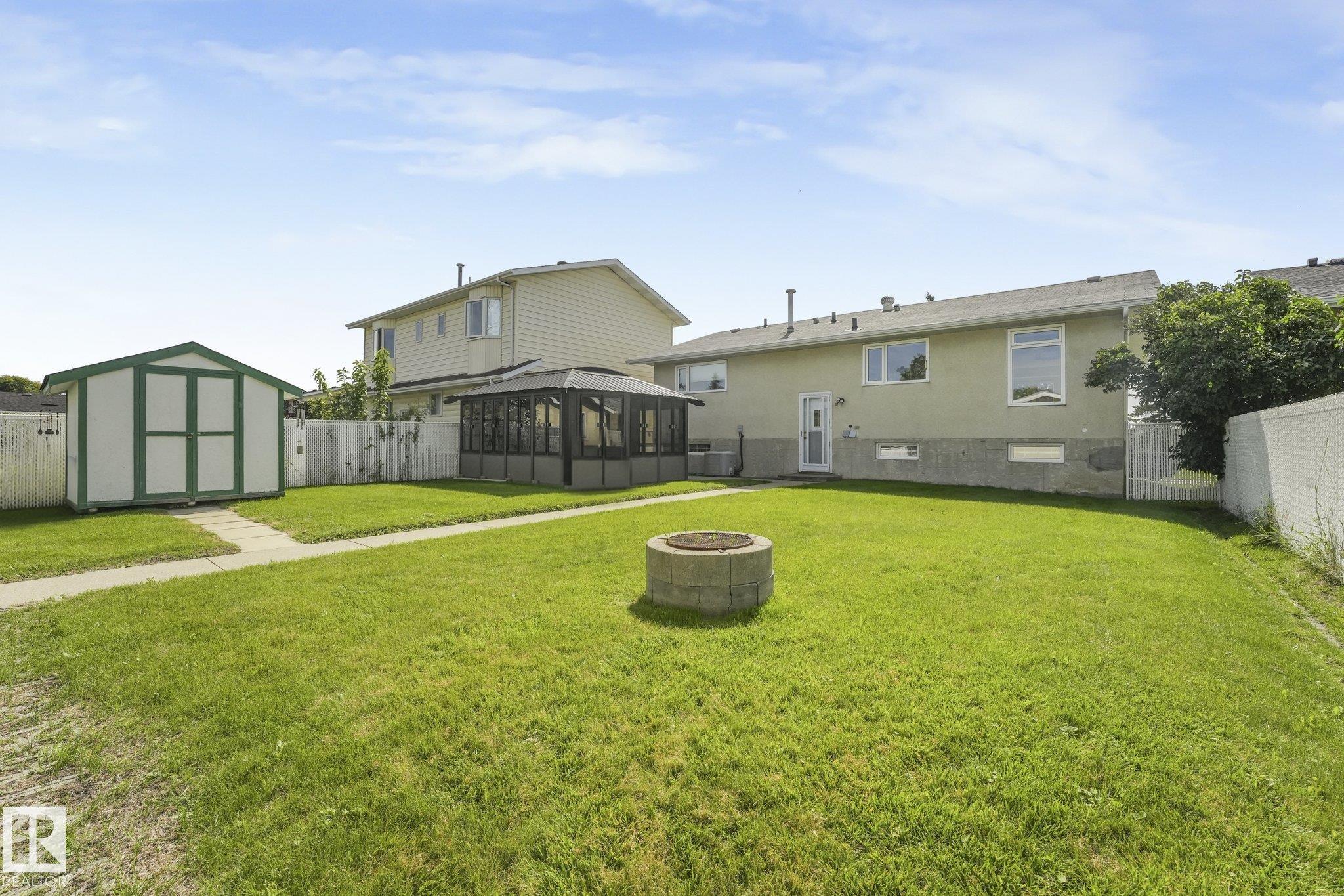 Photo 38 at 8608 152a Avenue NW, Evansdale, Edmonton