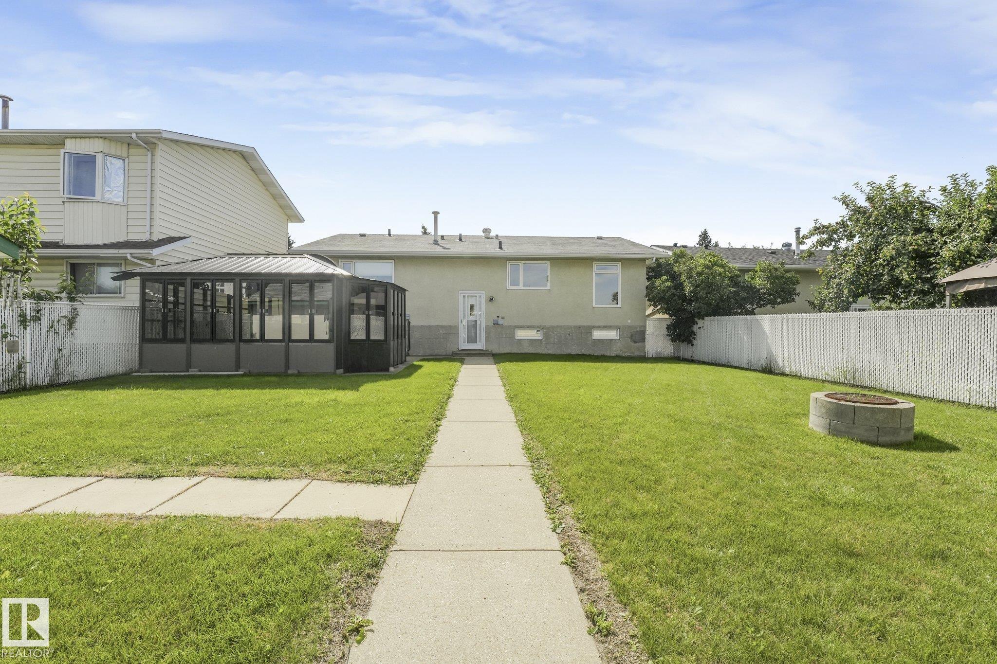 Photo 39 at 8608 152a Avenue NW, Evansdale, Edmonton