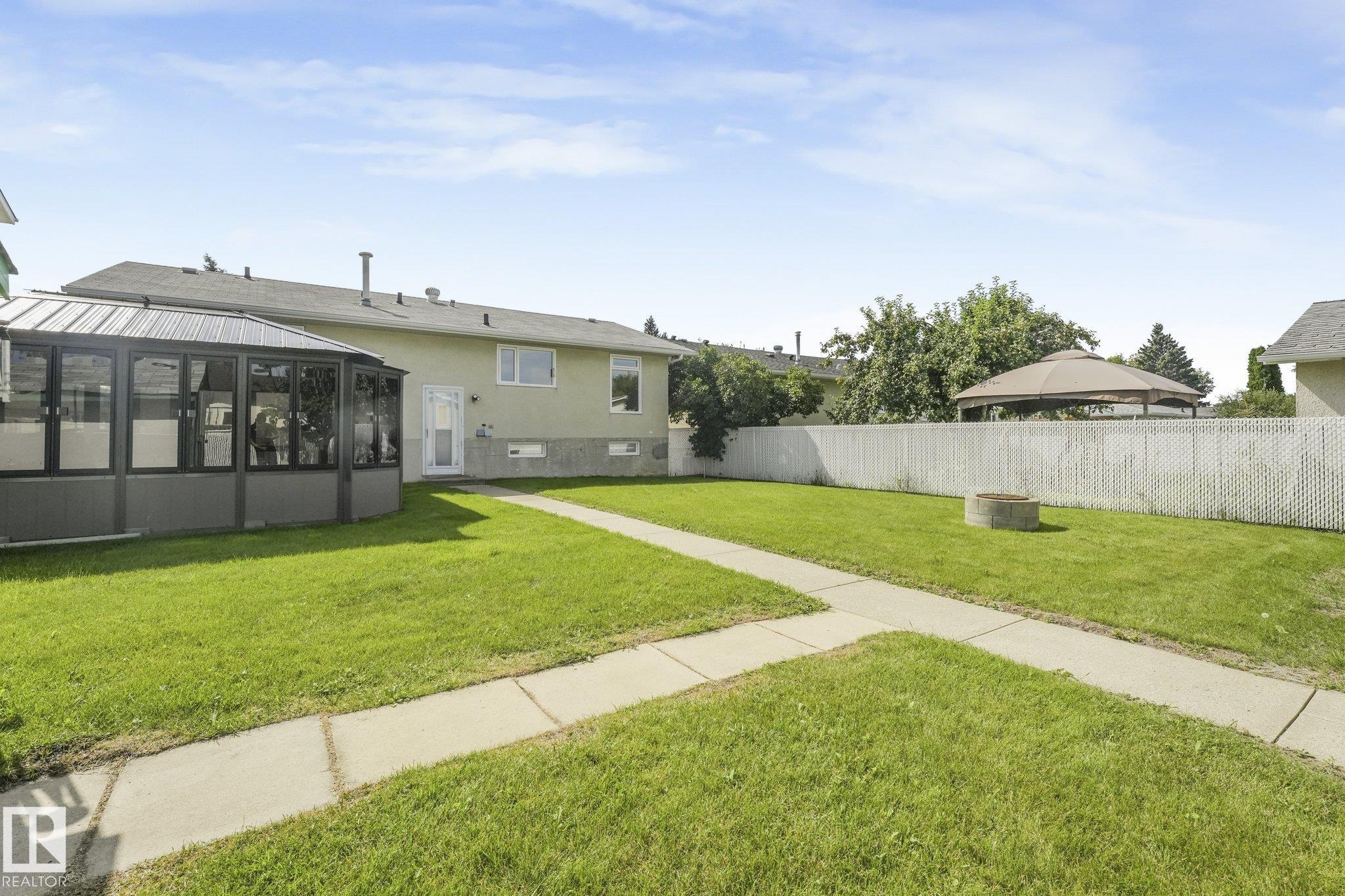 Photo 41 at 8608 152a Avenue NW, Evansdale, Edmonton