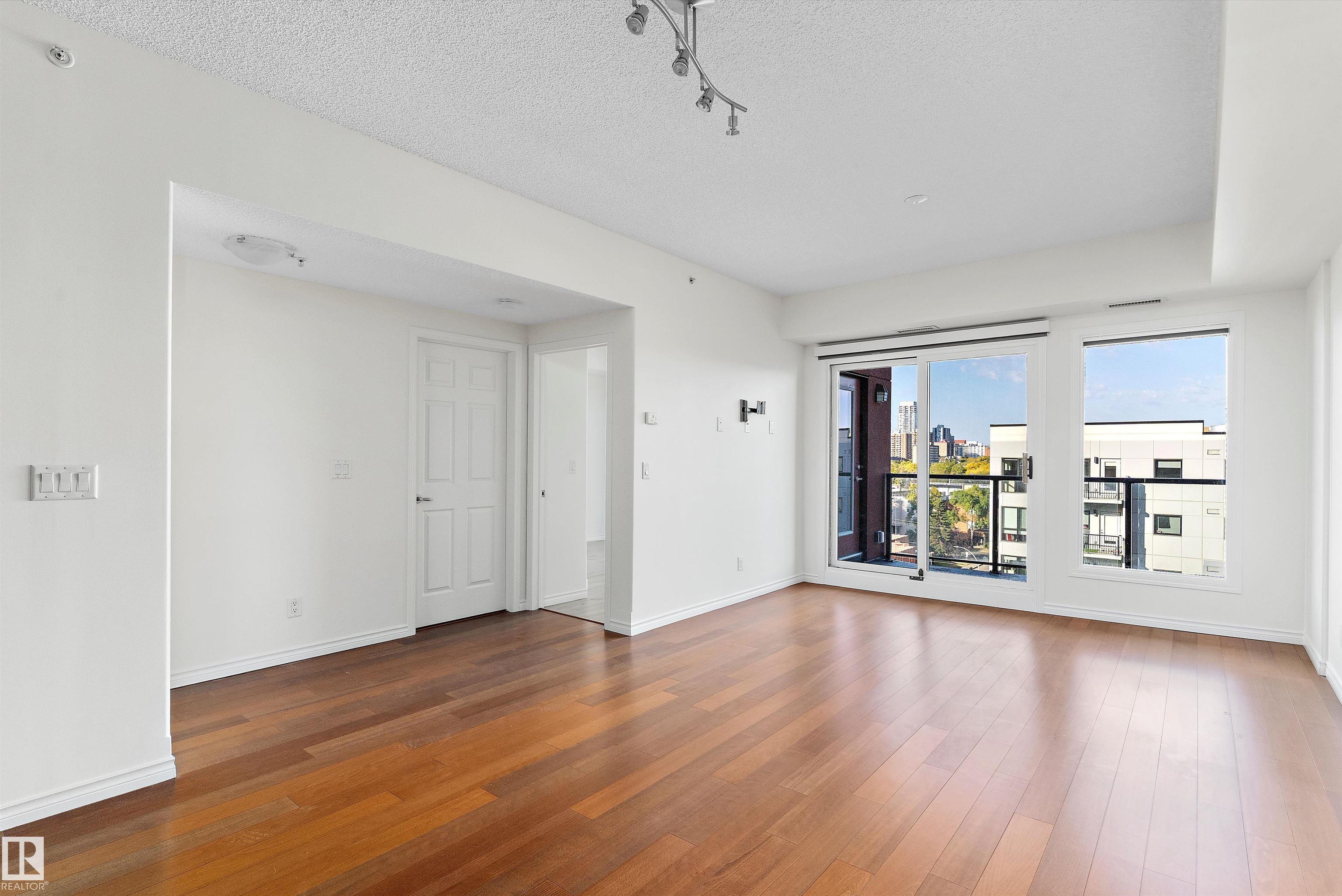 Photo 20 at 702 - 10303 111 Street NW, Downtown, Edmonton