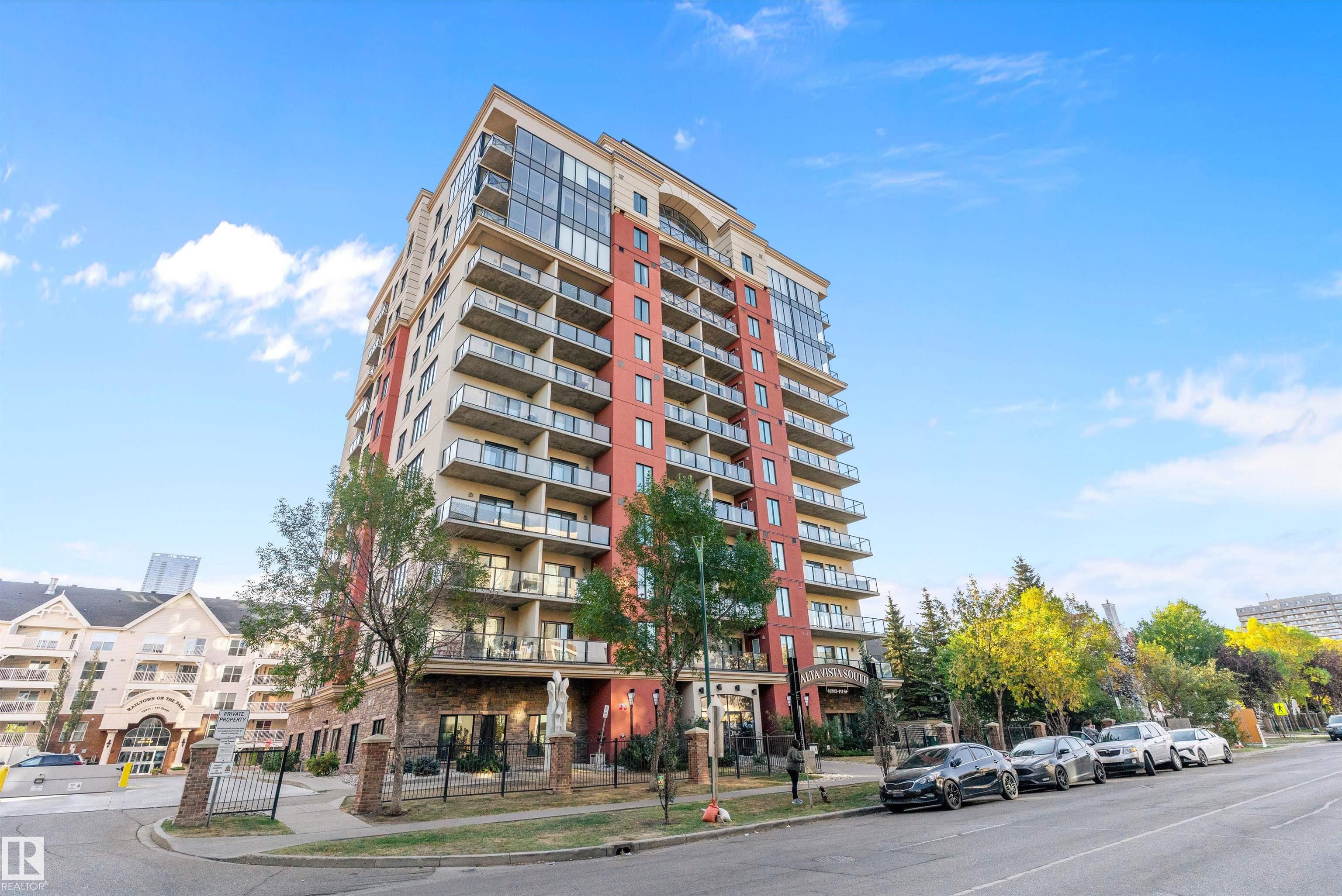 702 - 10303 111 Street NW, Downtown, Edmonton