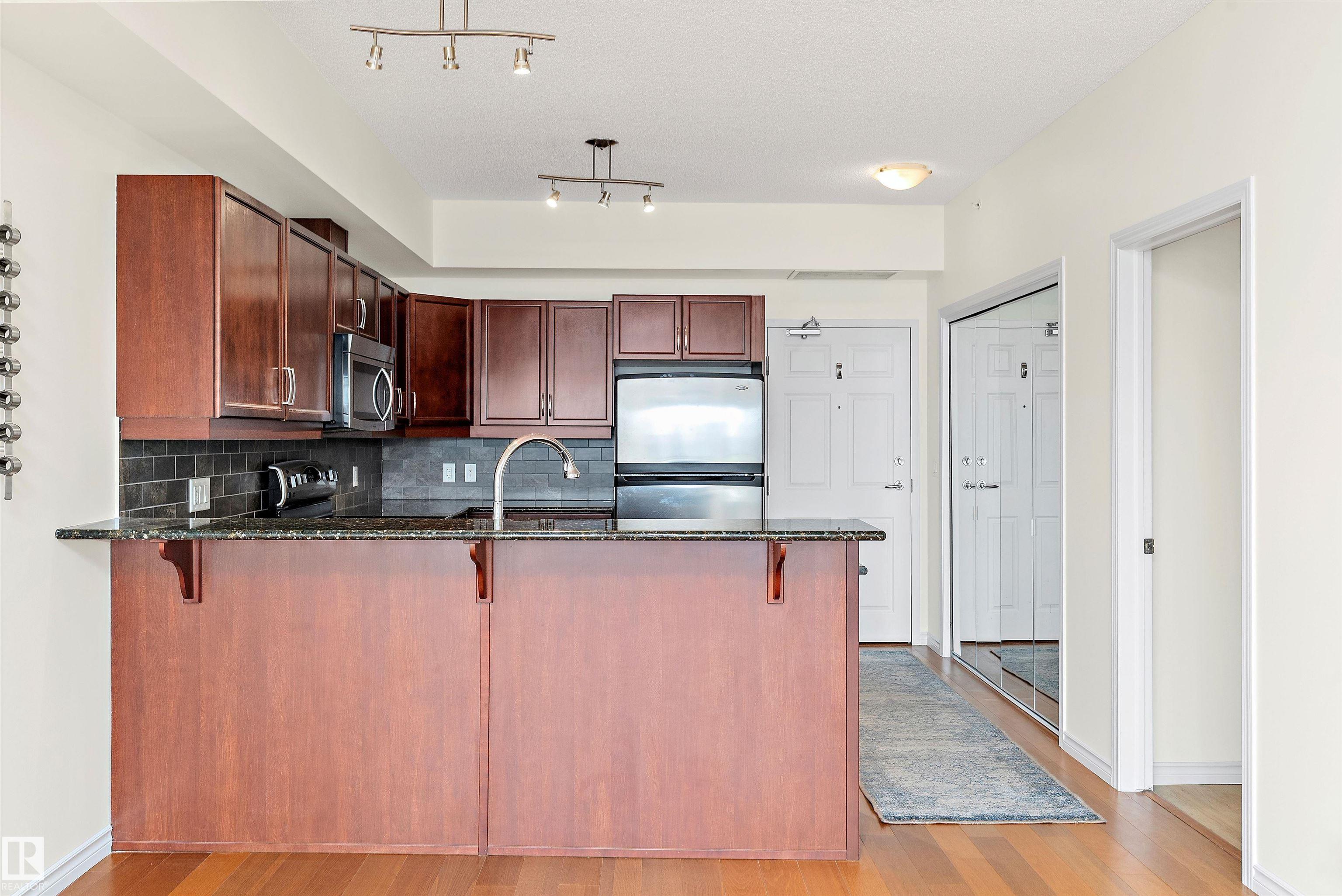Photo 10 at 702 - 10303 111 Street NW, Downtown, Edmonton