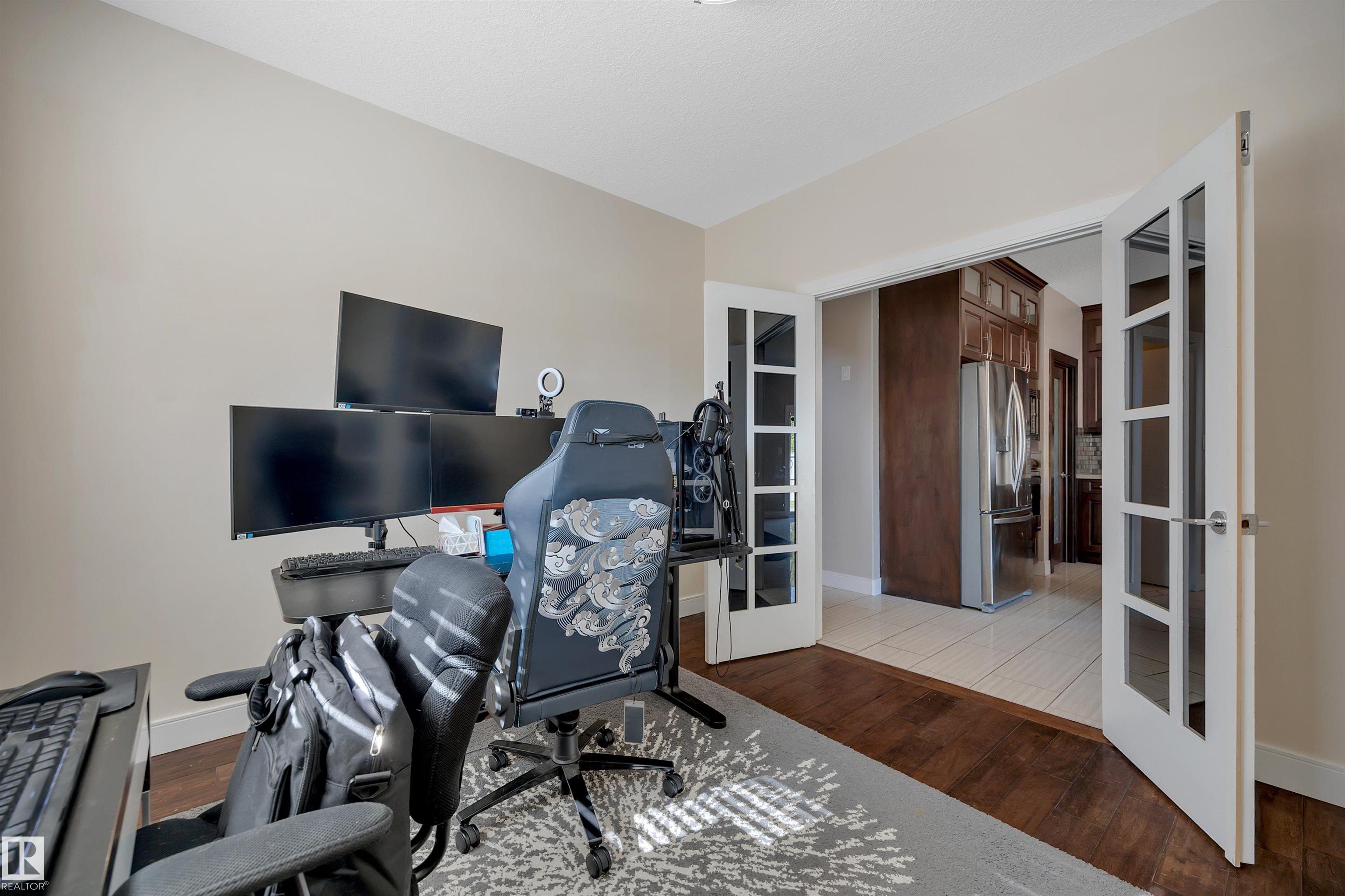 Listing photo thumbnail