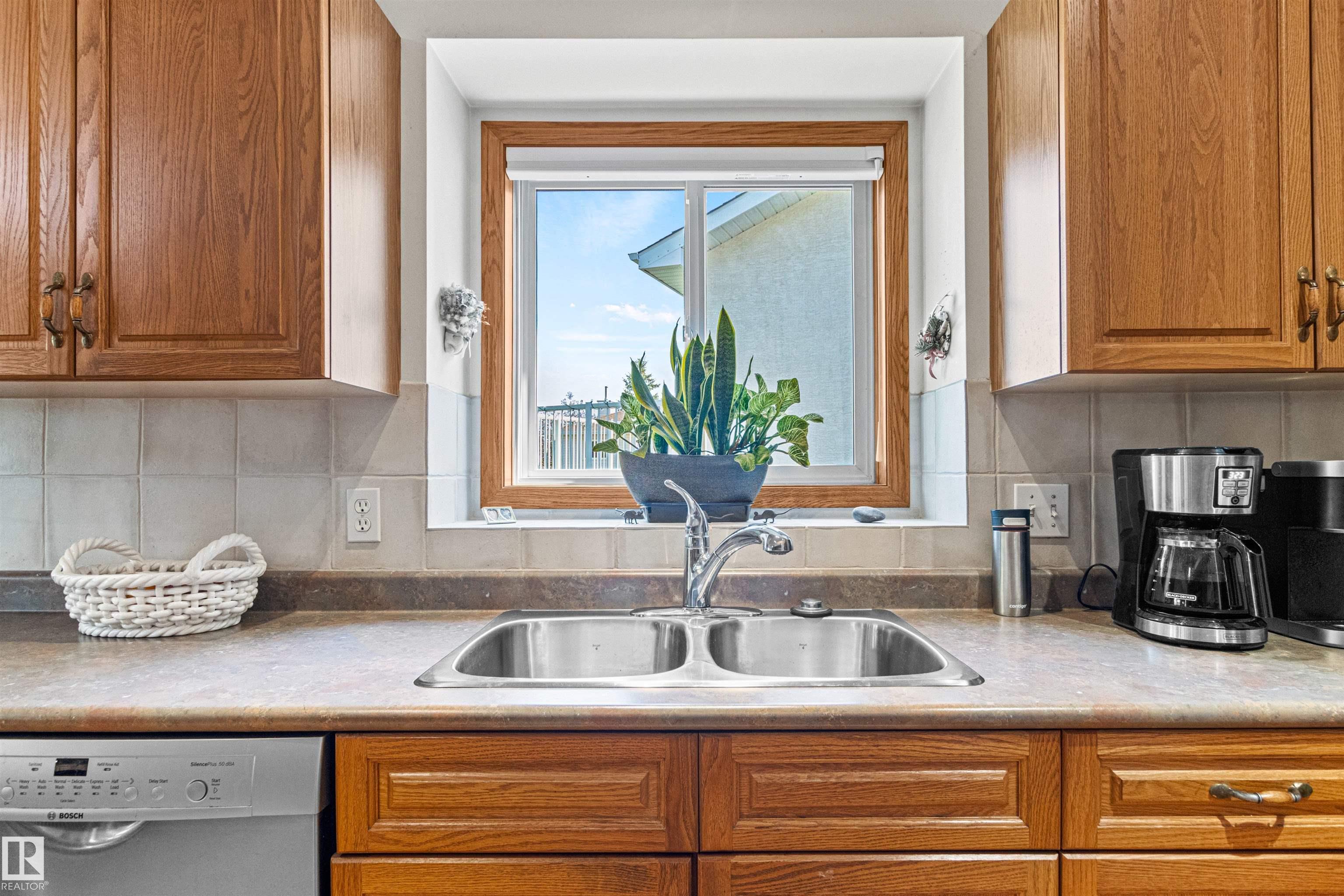 Photo 14 at 88 Dechene Road NW, Dechene, Edmonton