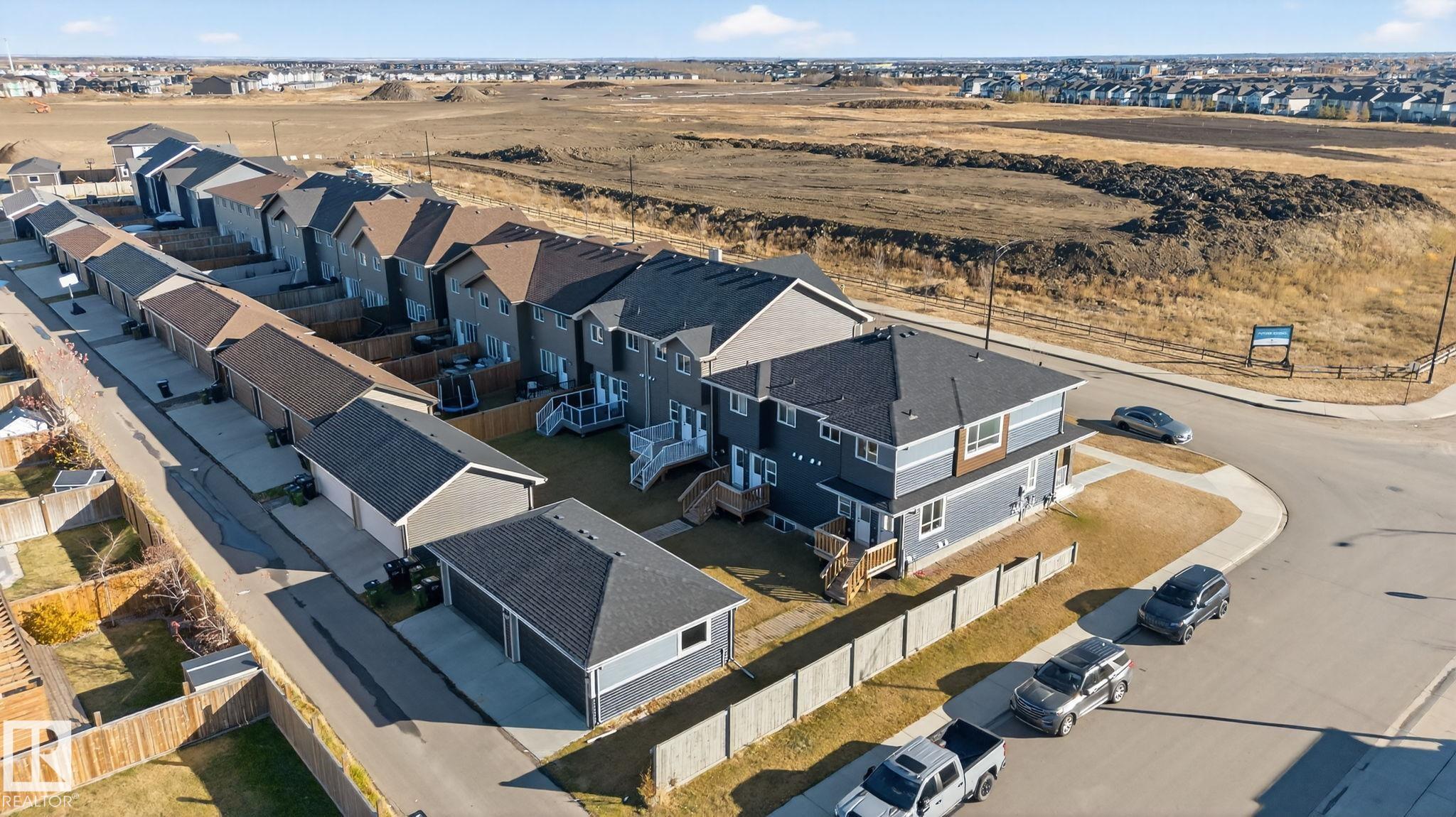 Photo 8 at 382 Crystallina Nera Drive NW, Crystallina Nera West, Edmonton