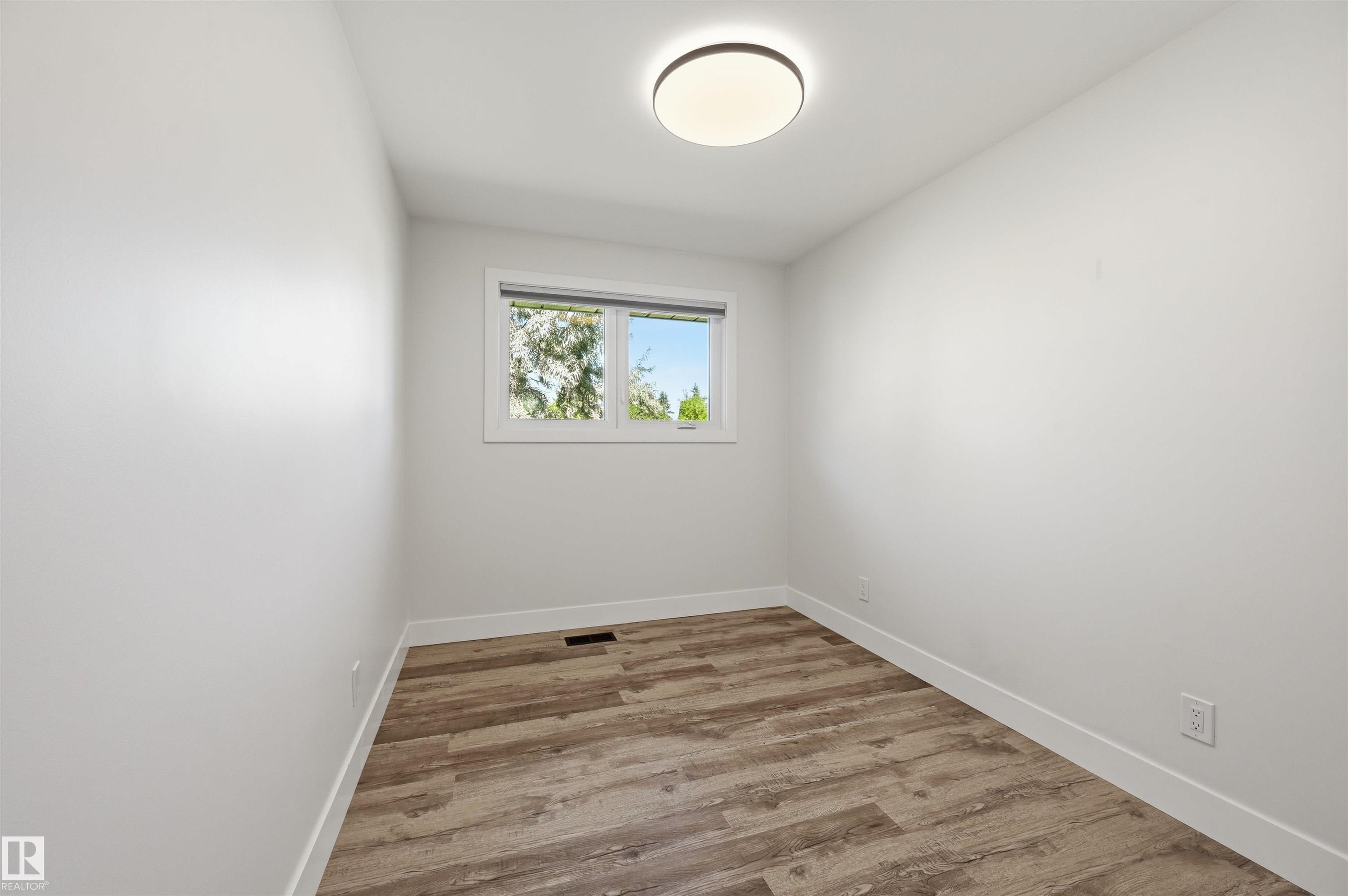 Photo 30 at 6015 92a Avenue NW, Ottewell, Edmonton