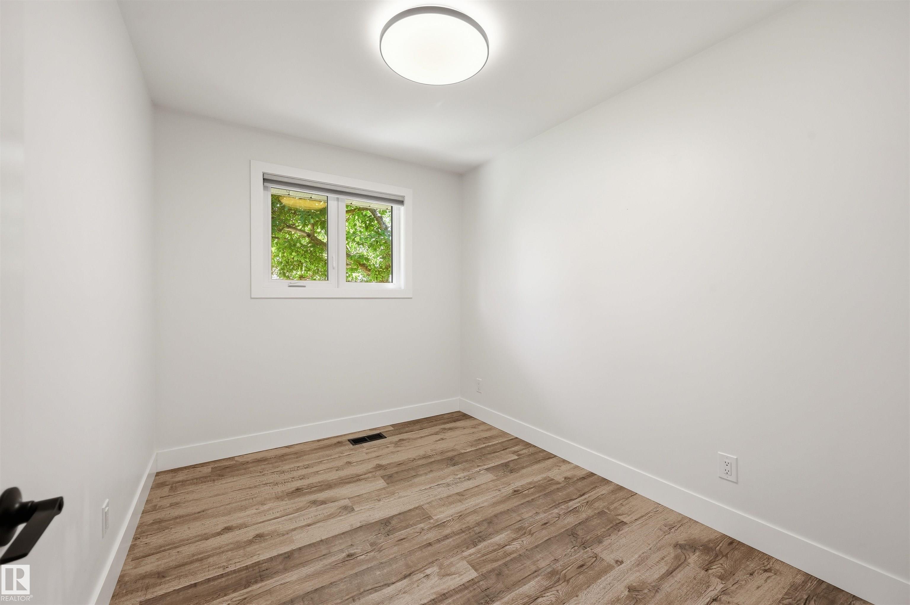 Photo 34 at 6015 92a Avenue NW, Ottewell, Edmonton
