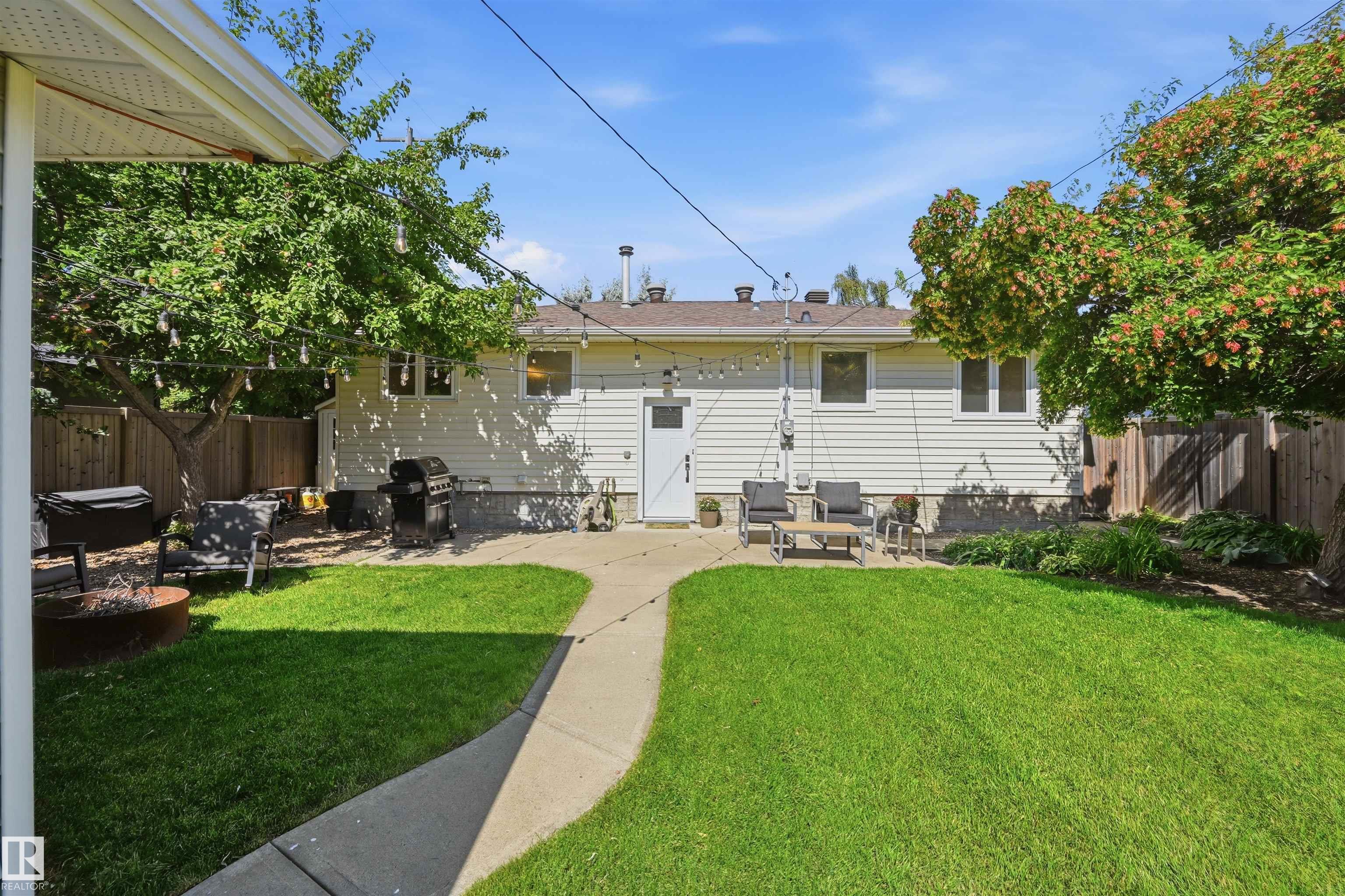 Photo 46 at 6015 92a Avenue NW, Ottewell, Edmonton