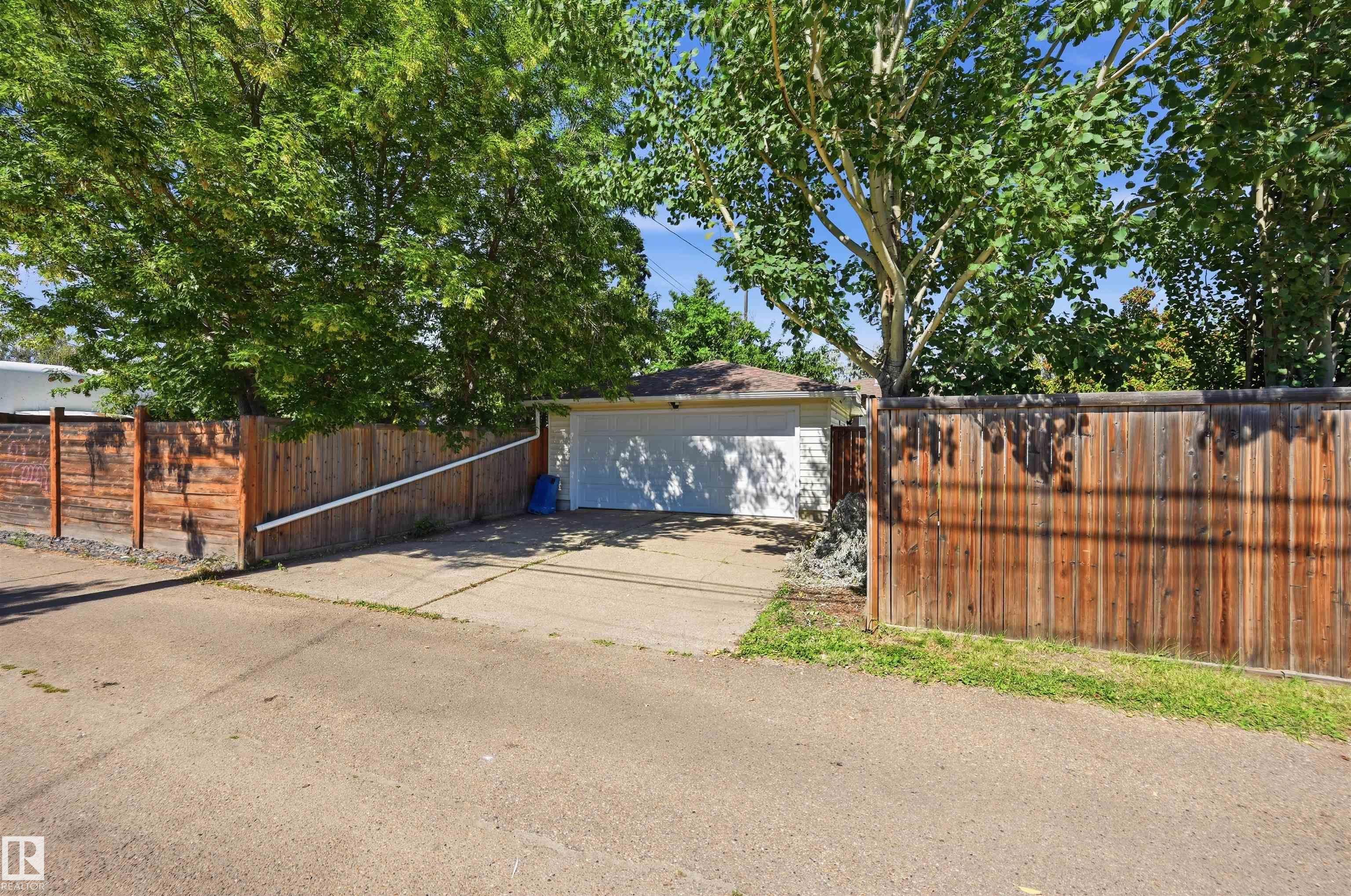 Photo 51 at 6015 92a Avenue NW, Ottewell, Edmonton