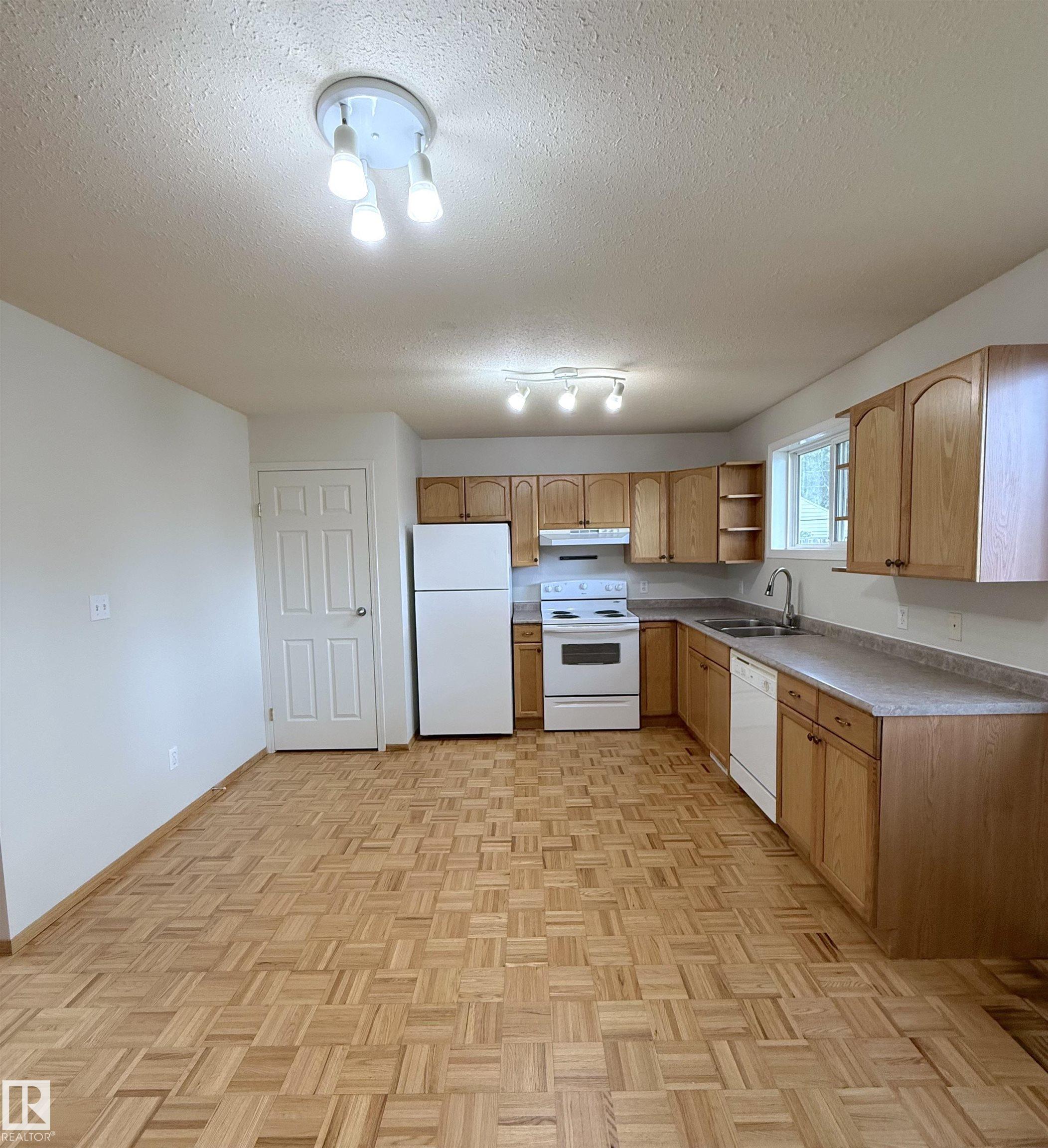 Photo 10 at 10309A & 10309B 98 Avenue, Old Fort Saskatchewan, Fort Saskatchewan