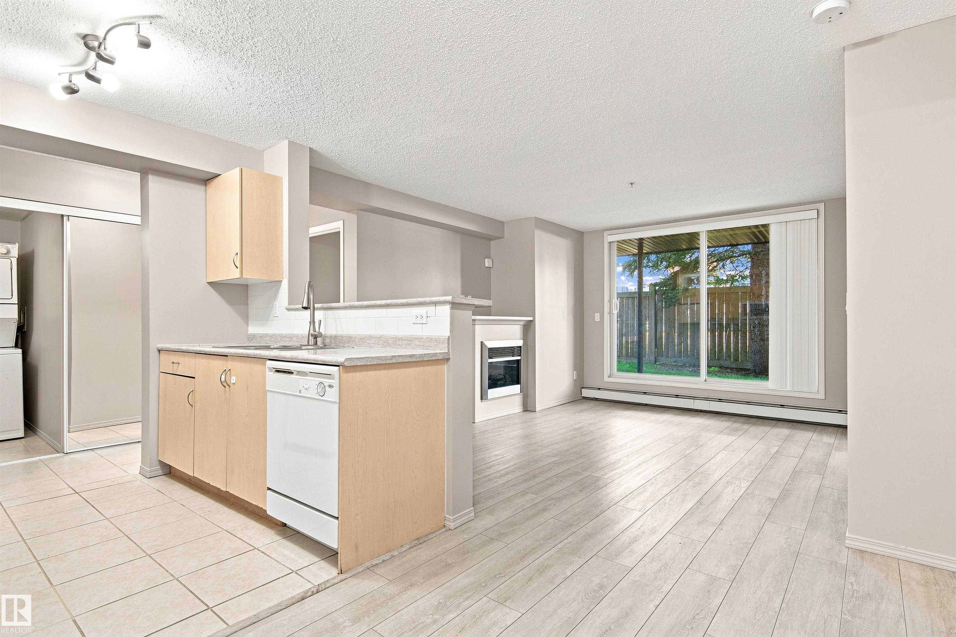Photo 15 at 117 - 17011 67 Avenue NW, Callingwood South, Edmonton