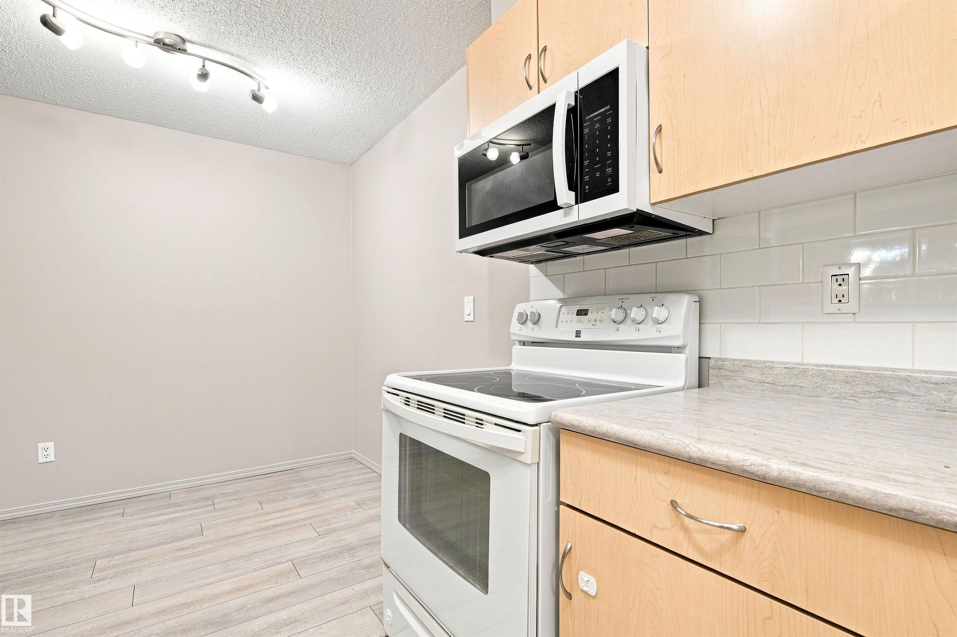 Photo 6 at 117 - 17011 67 Avenue NW, Callingwood South, Edmonton