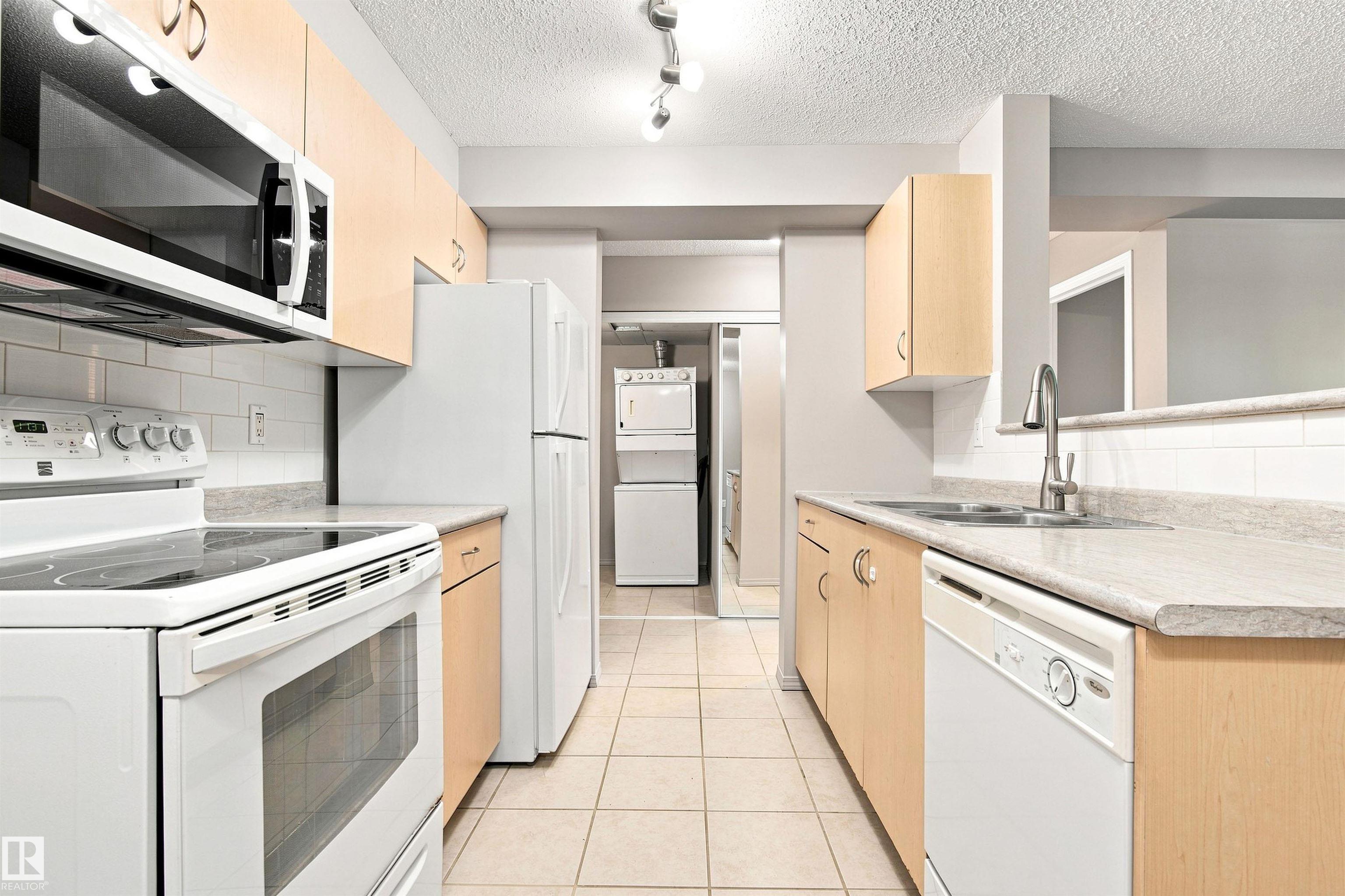Photo 8 at 117 - 17011 67 Avenue NW, Callingwood South, Edmonton