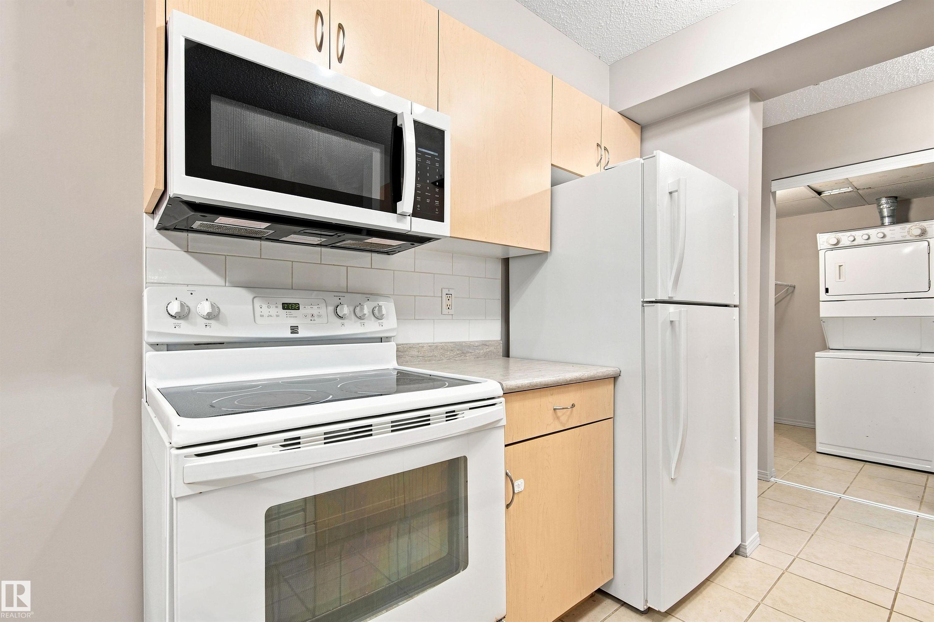 Photo 10 at 117 - 17011 67 Avenue NW, Callingwood South, Edmonton
