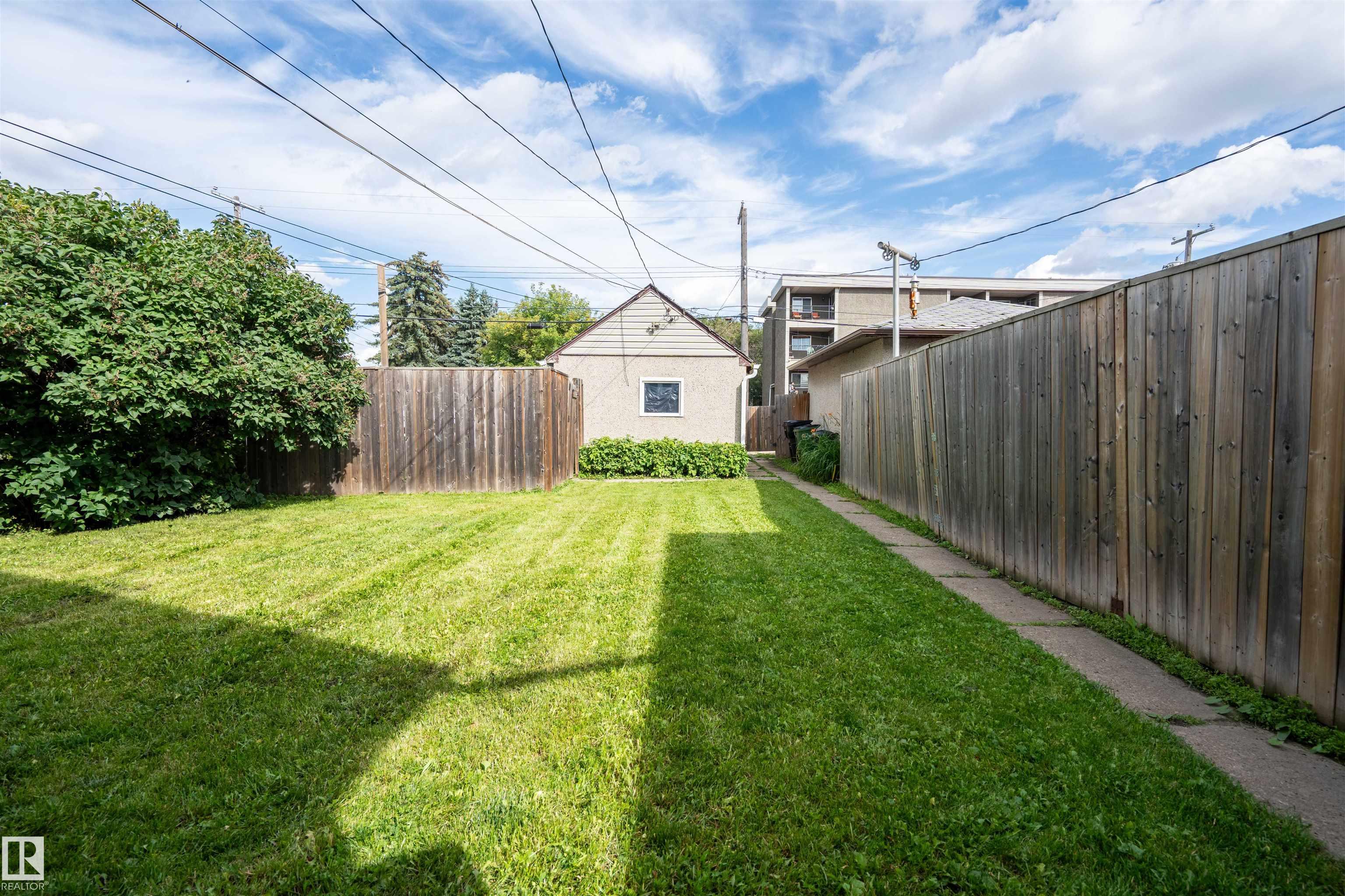 Photo 35 at 12919 66 Street NW, Belvedere, Edmonton