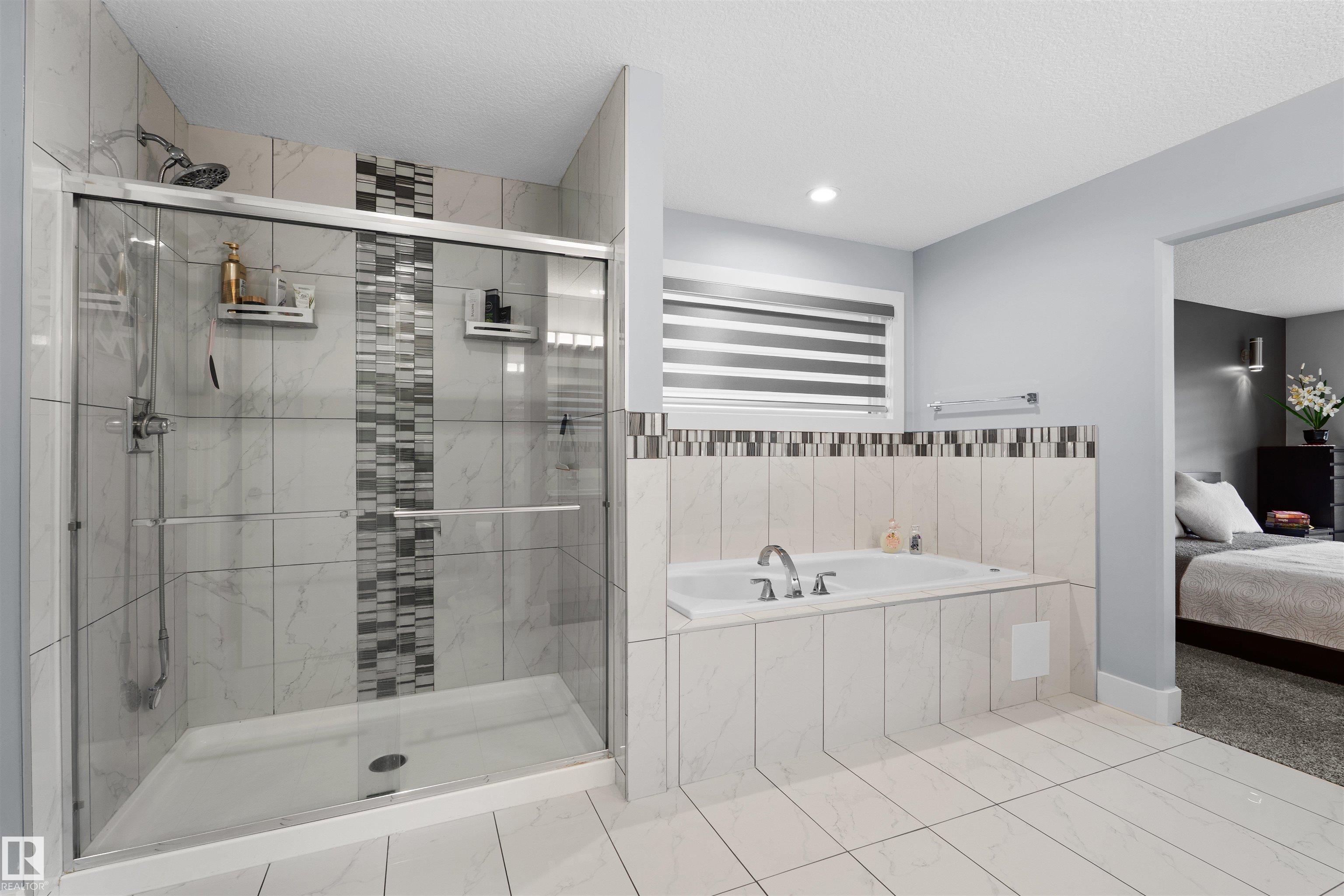 Photo 22 at 16327 17 Avenue SW, Glenridding Heights, Edmonton