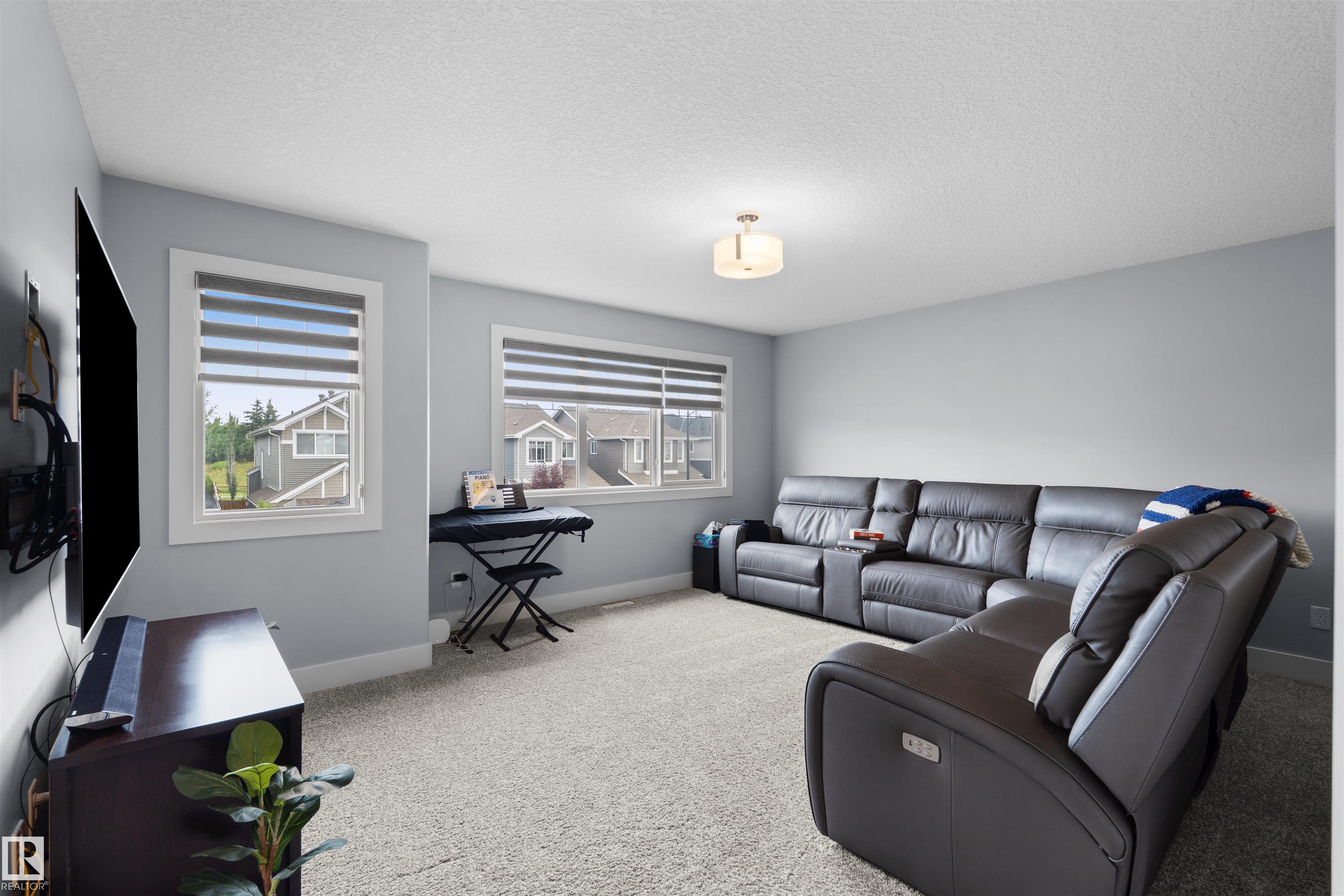 Photo 27 at 16327 17 Avenue SW, Glenridding Heights, Edmonton