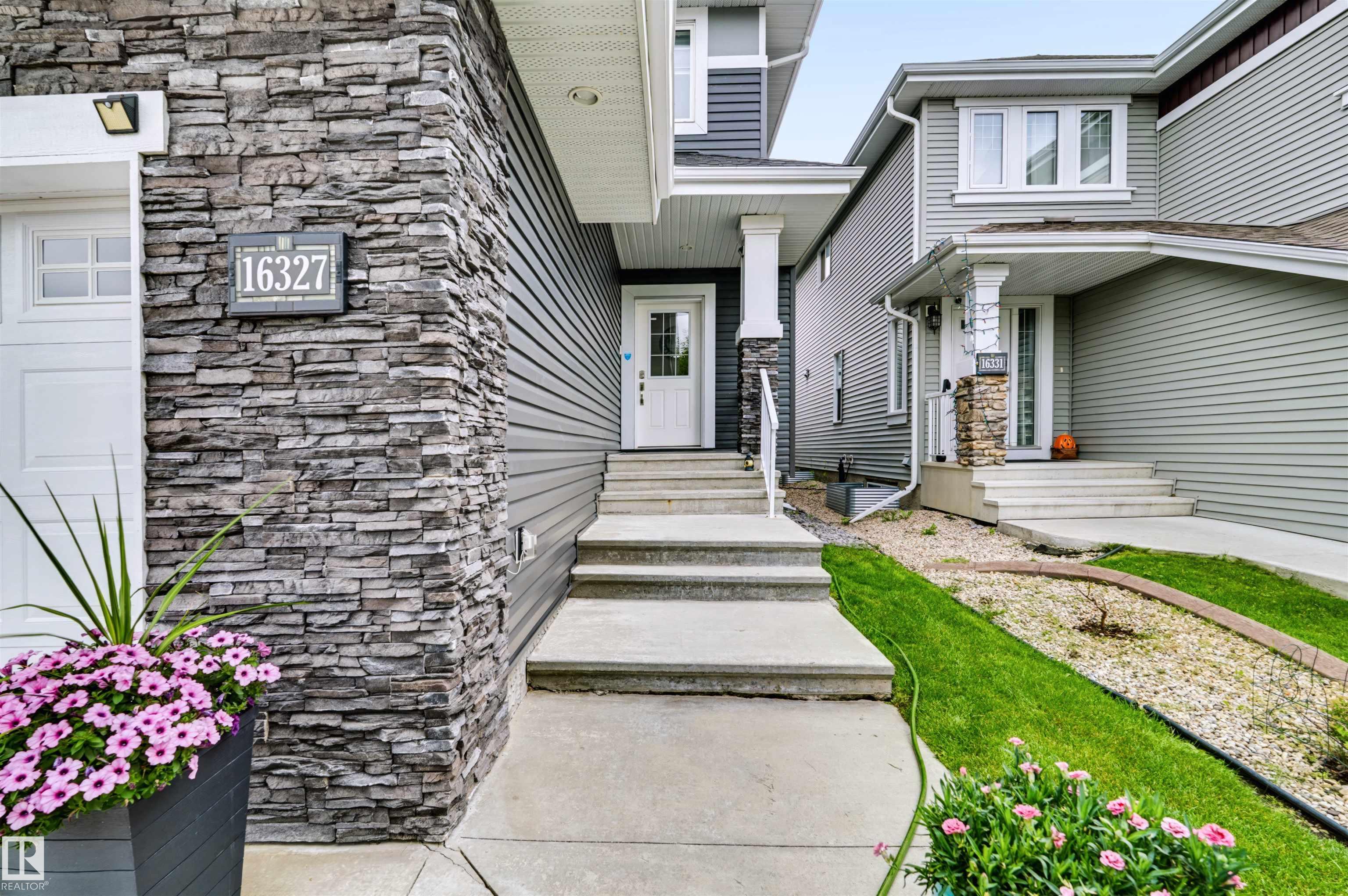 16327 17 Avenue SW, Glenridding Heights, Edmonton