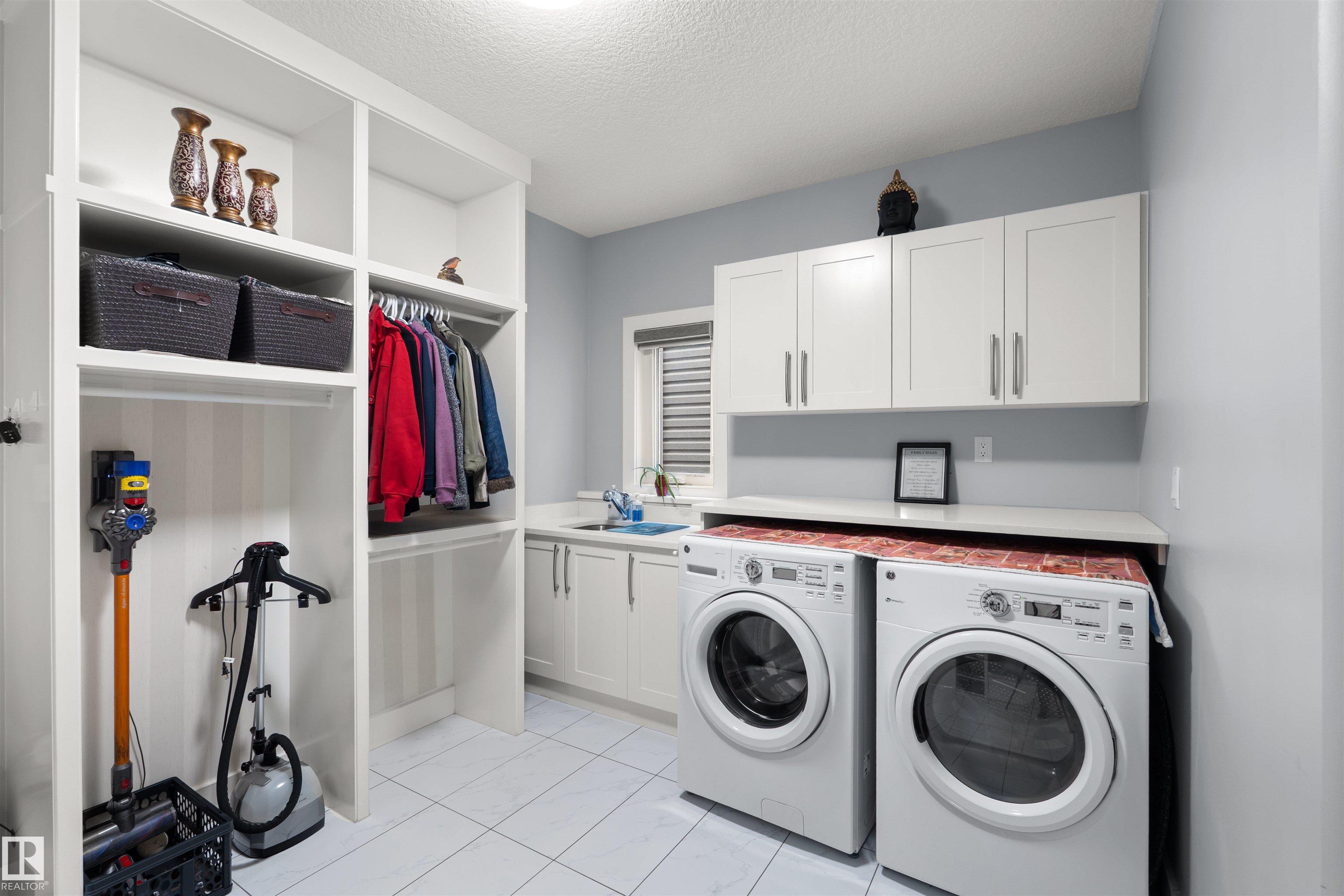 Photo 7 at 16327 17 Avenue SW, Glenridding Heights, Edmonton