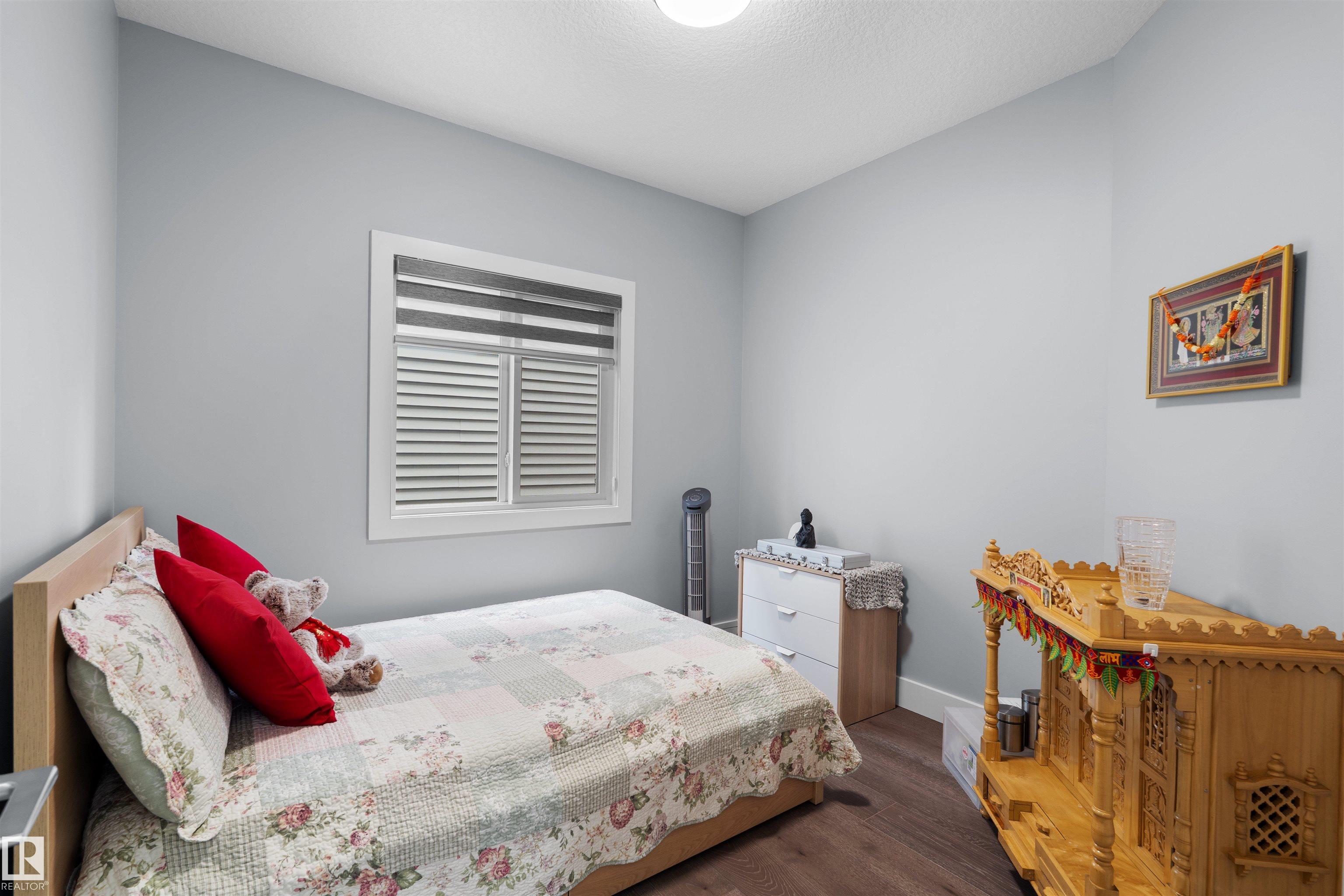 Photo 8 at 16327 17 Avenue SW, Glenridding Heights, Edmonton