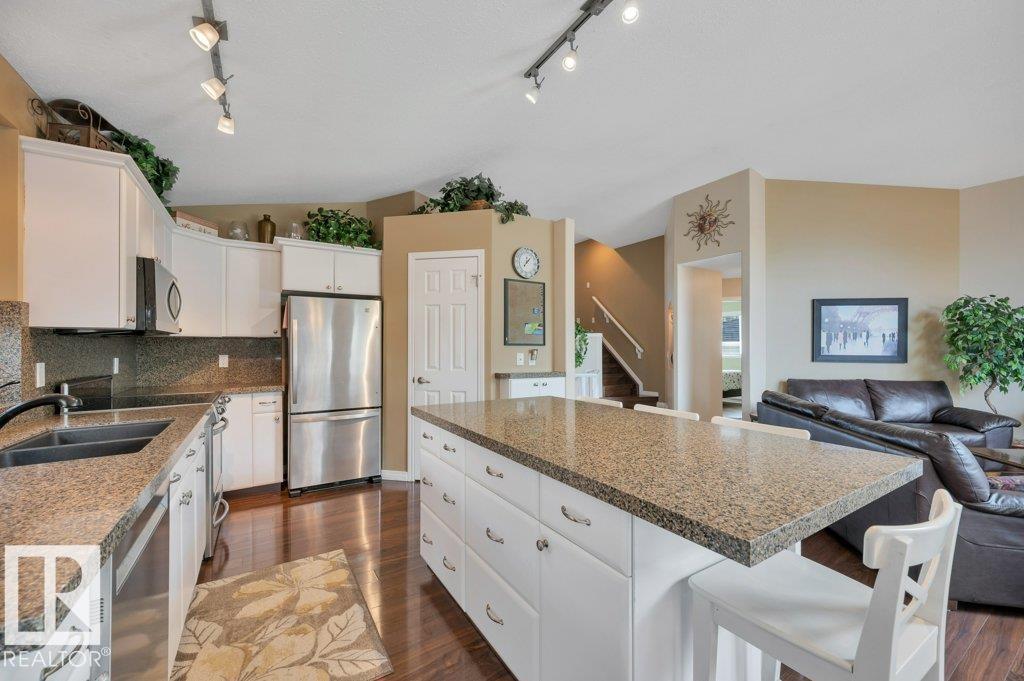 Photo 14 at 6909 159a Avenue NW, Ozerna, Edmonton