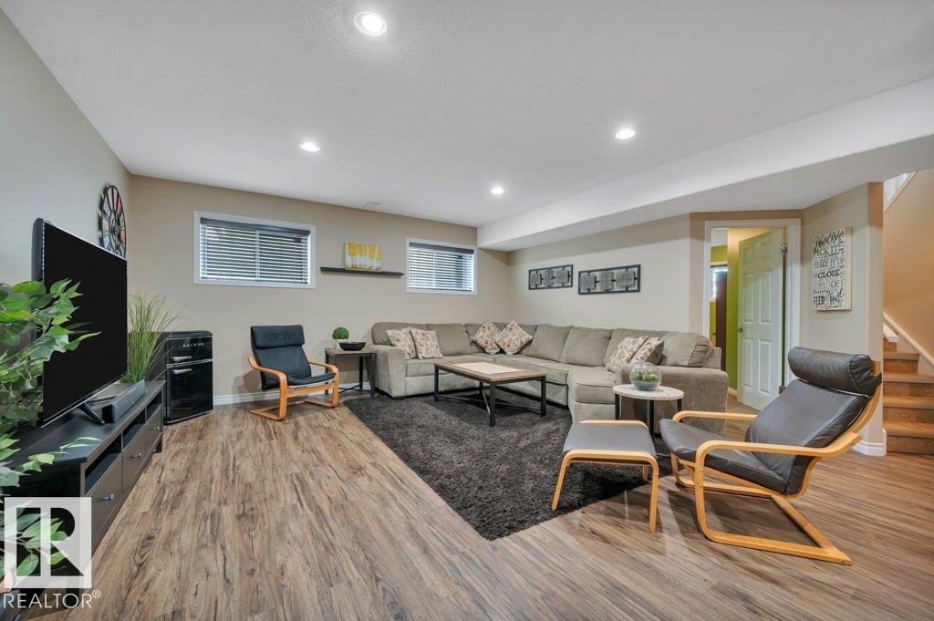 Photo 38 at 6909 159a Avenue NW, Ozerna, Edmonton