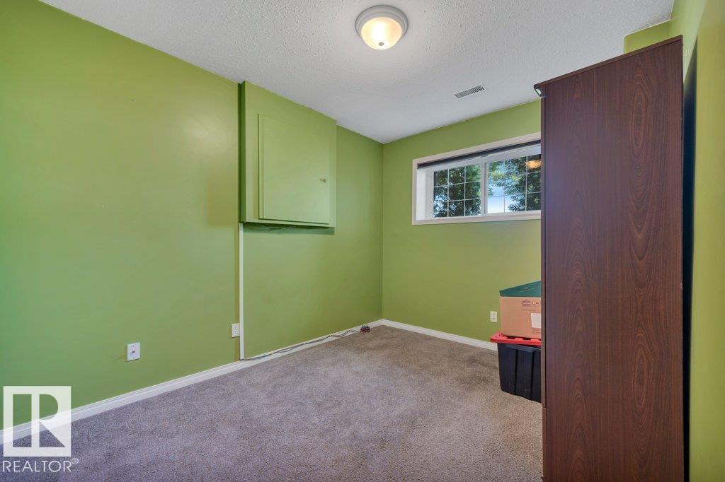 Photo 42 at 6909 159a Avenue NW, Ozerna, Edmonton