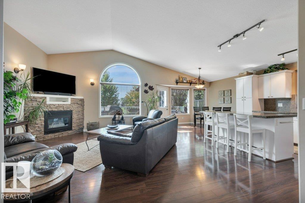 Photo 7 at 6909 159a Avenue NW, Ozerna, Edmonton