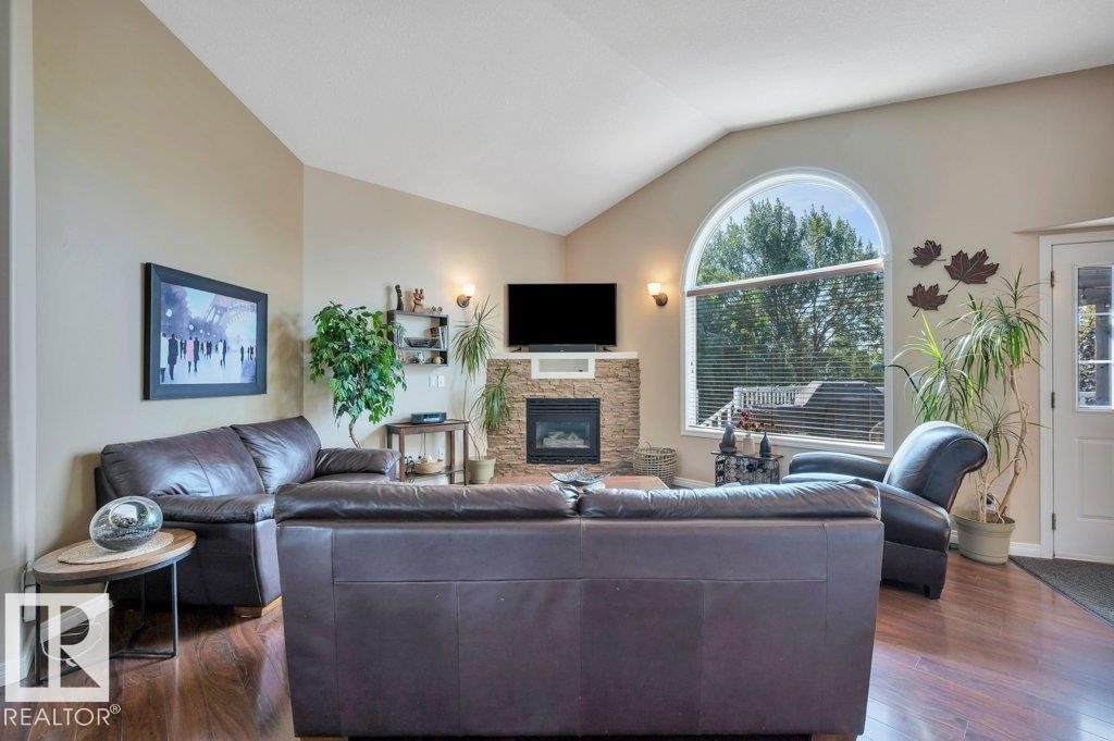 Photo 8 at 6909 159a Avenue NW, Ozerna, Edmonton