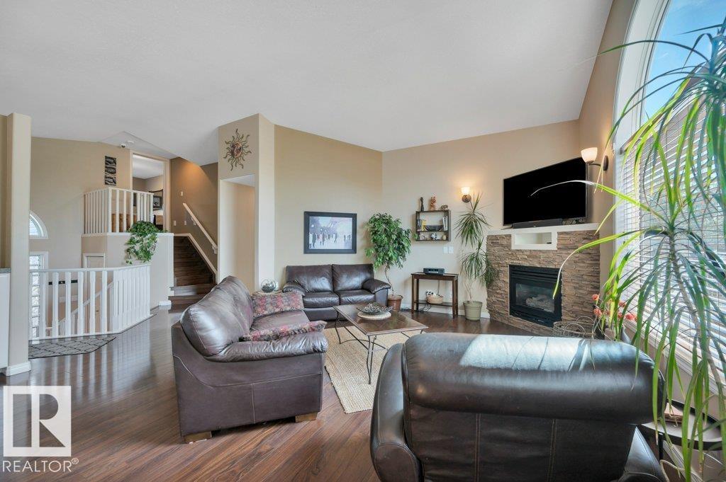 Photo 9 at 6909 159a Avenue NW, Ozerna, Edmonton