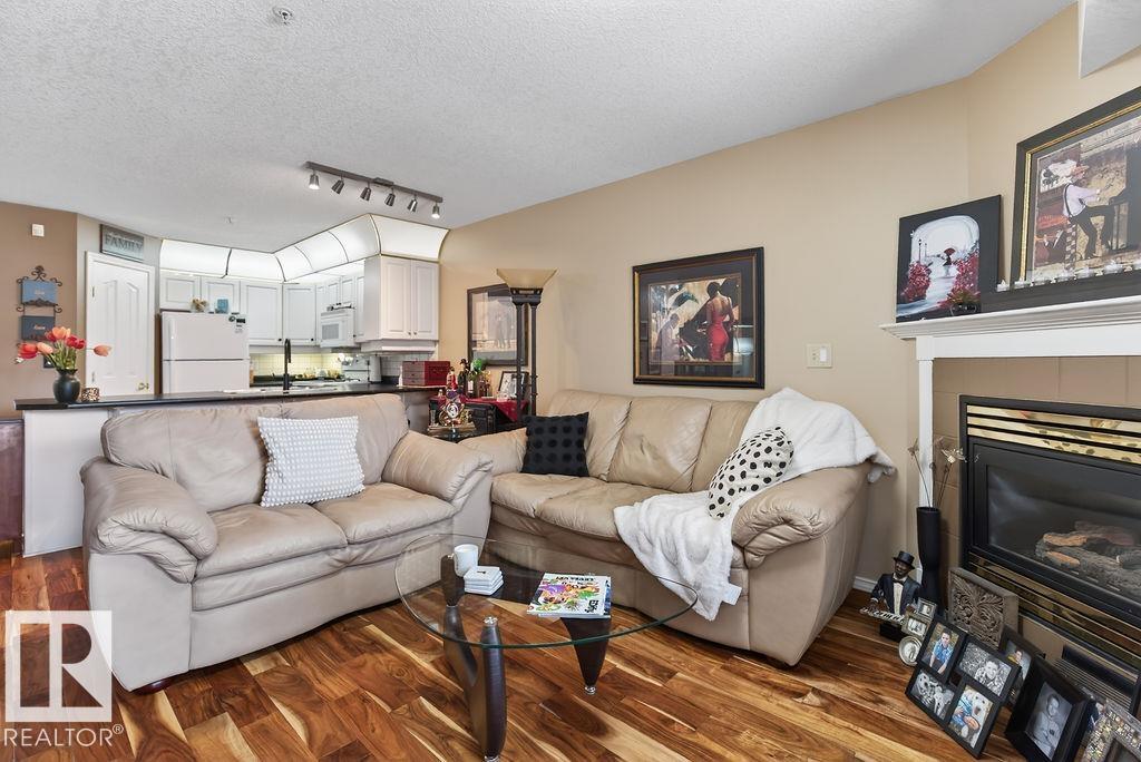 Photo 14 at 112 - 6703 172 Street NW, Callingwood South, Edmonton